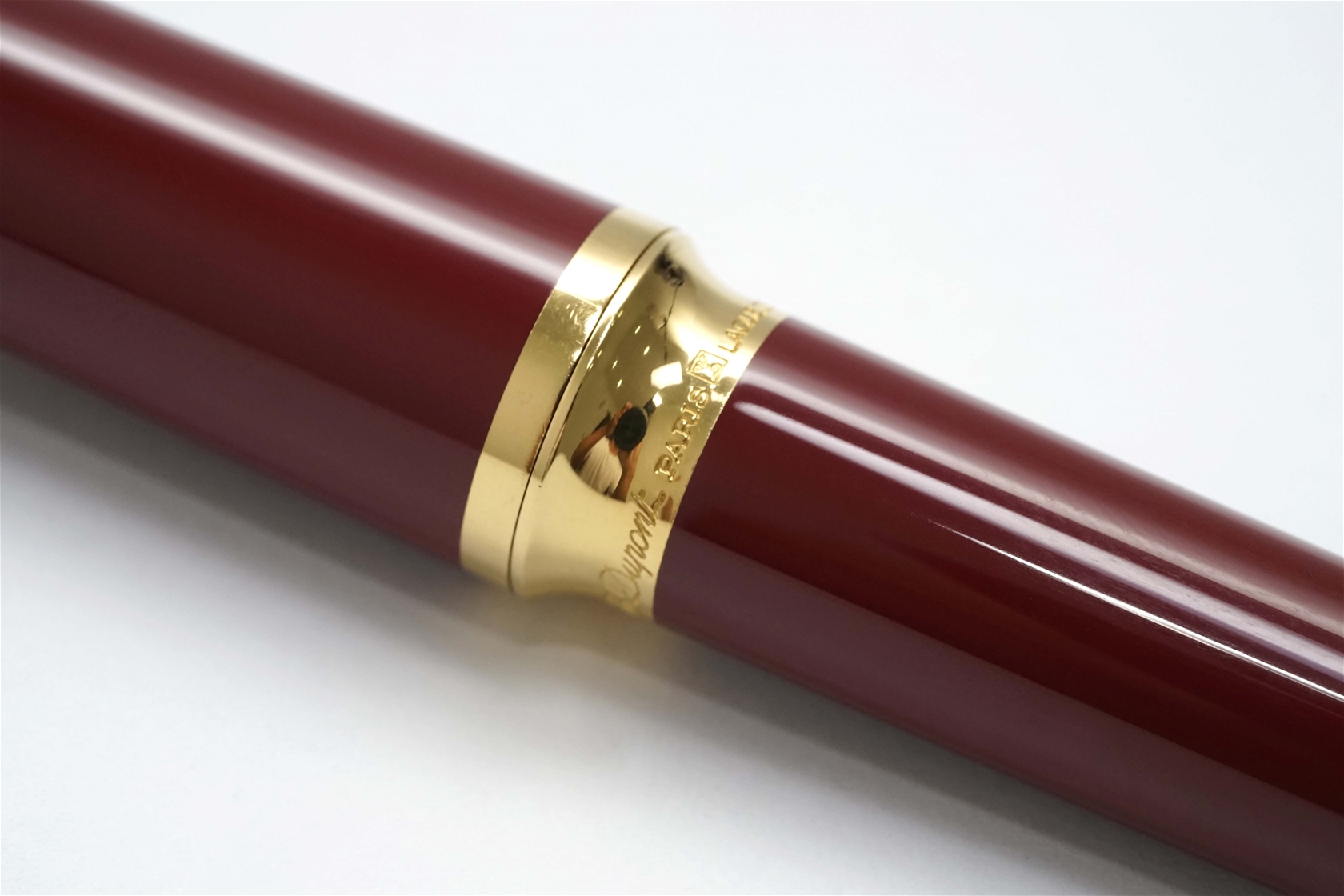 Bút máy S.T. Dupont Montparnasse Chairman Grenate Urushi Lacquer 18K F 