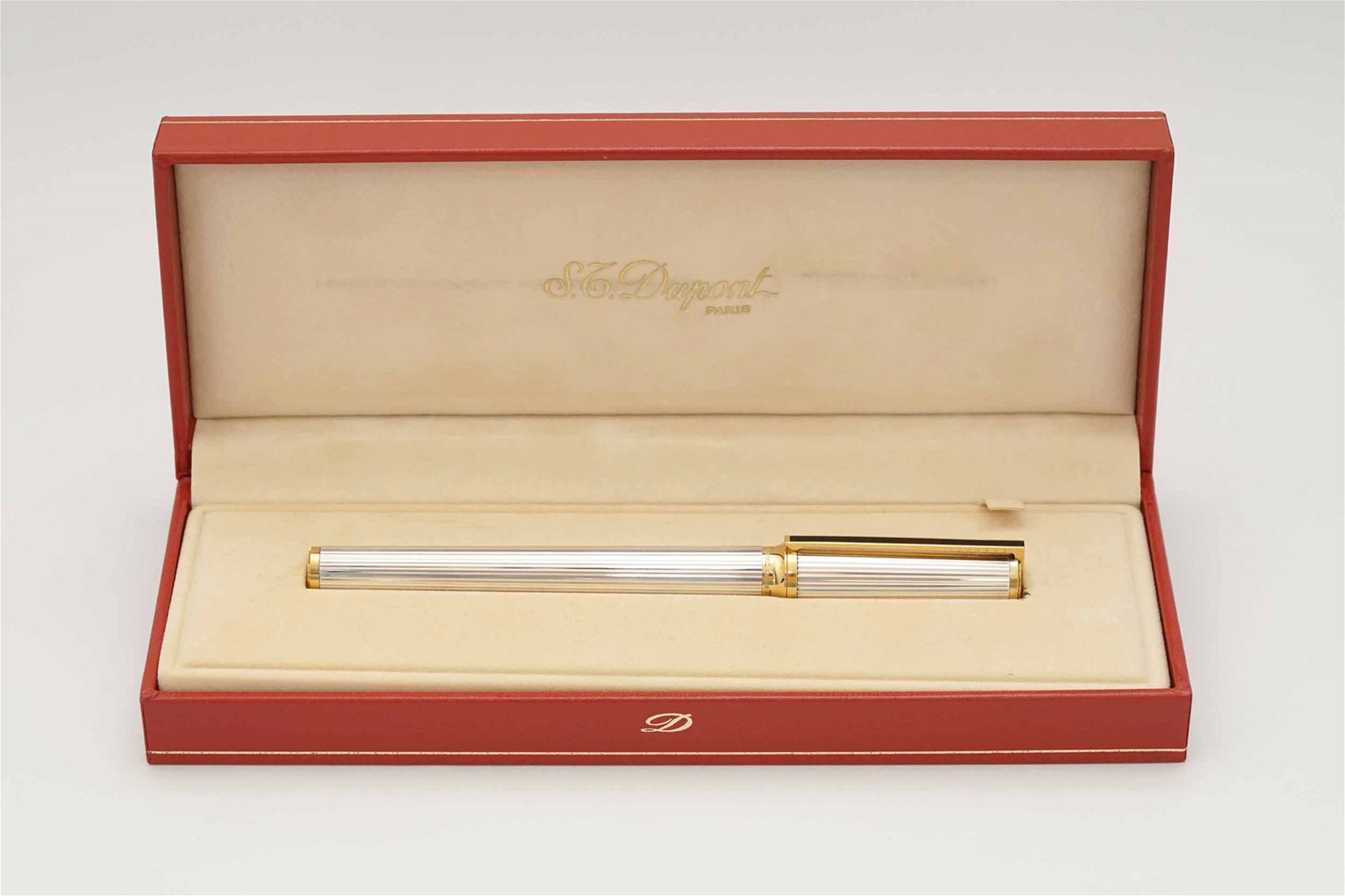 Bút máy S.T. Dupont Montparnasse Slim Silver Plated 18K M