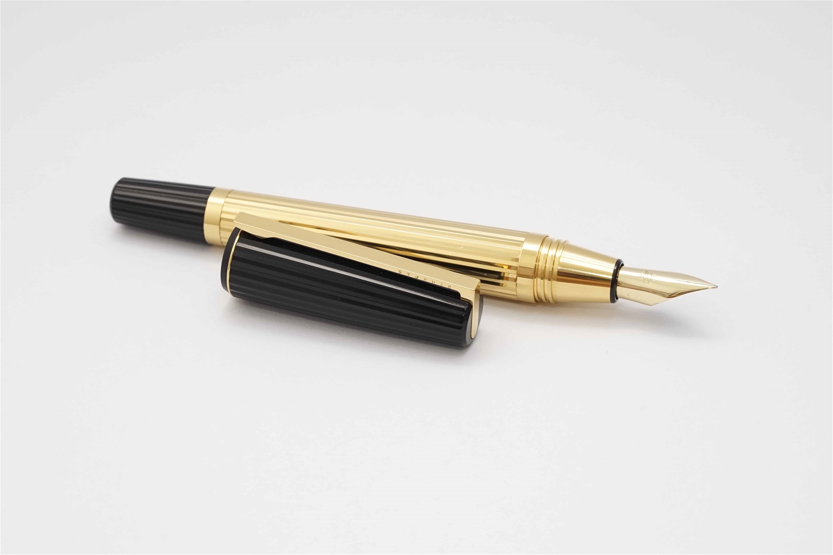 Bút máy S.T. Dupont Saint-Germain Gold Plated 18K F