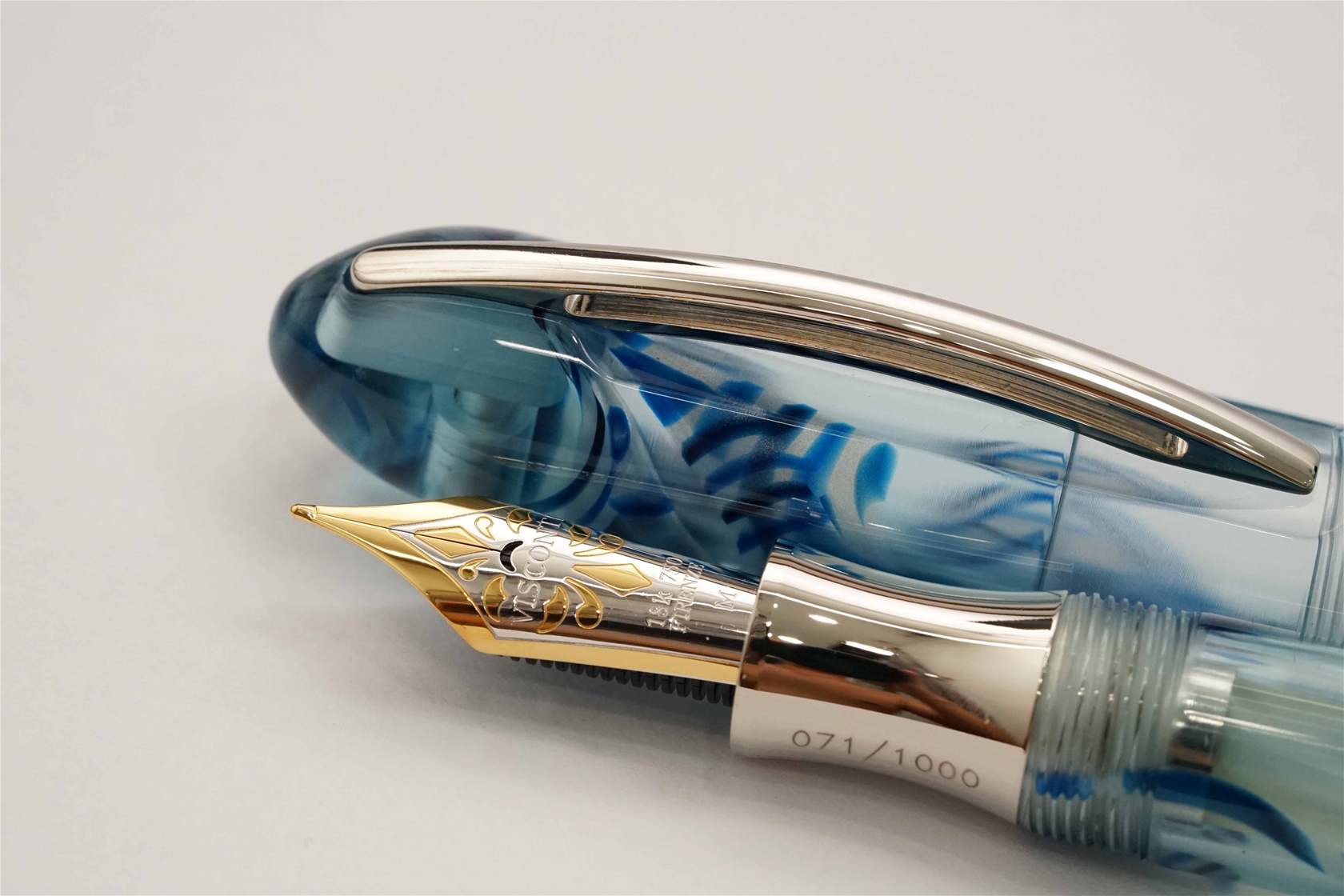 Bút máy Visconti Millennium Arc Blue Demonstrator Limited Edition 18K M