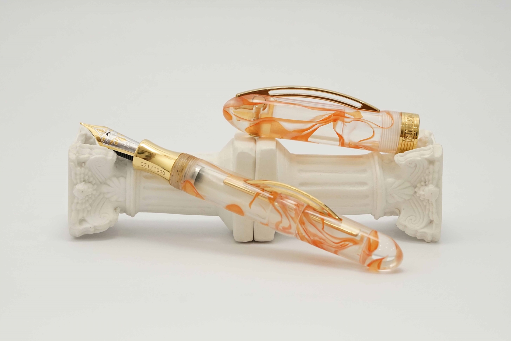 Bút máy Visconti Millennium Arc Orange Limited Edition 18K M