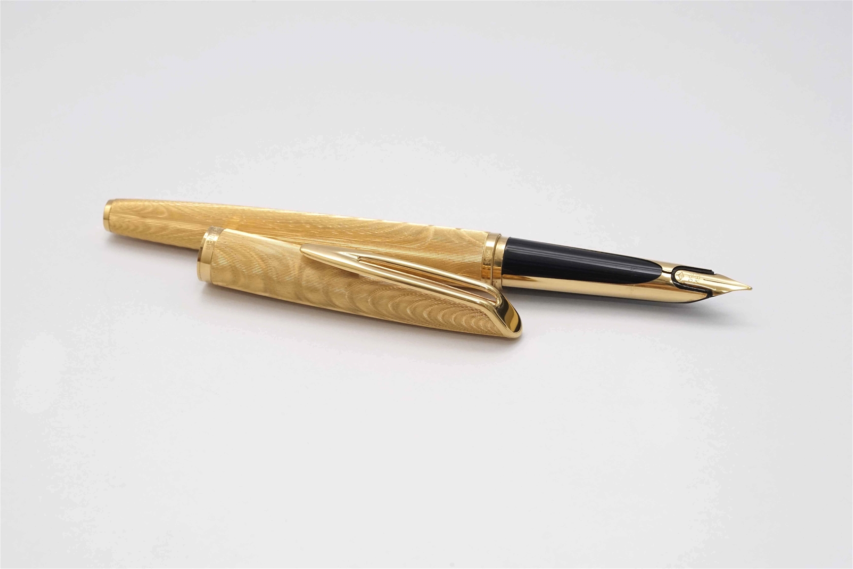 Bút máy Waterman CF Gold Plated Moire 18K F