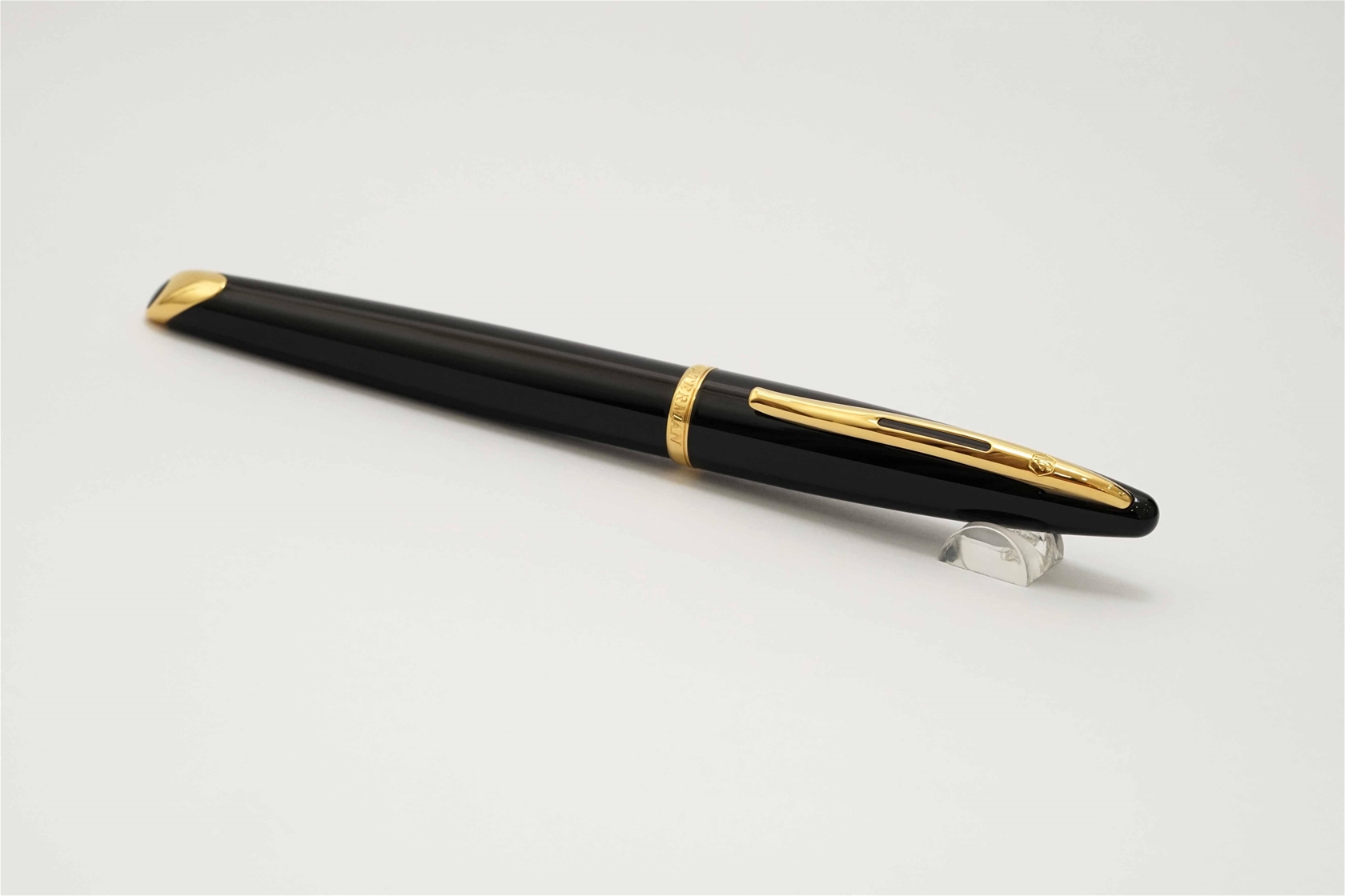 Bút máy Waterman Carene Black Lacquer 18K F