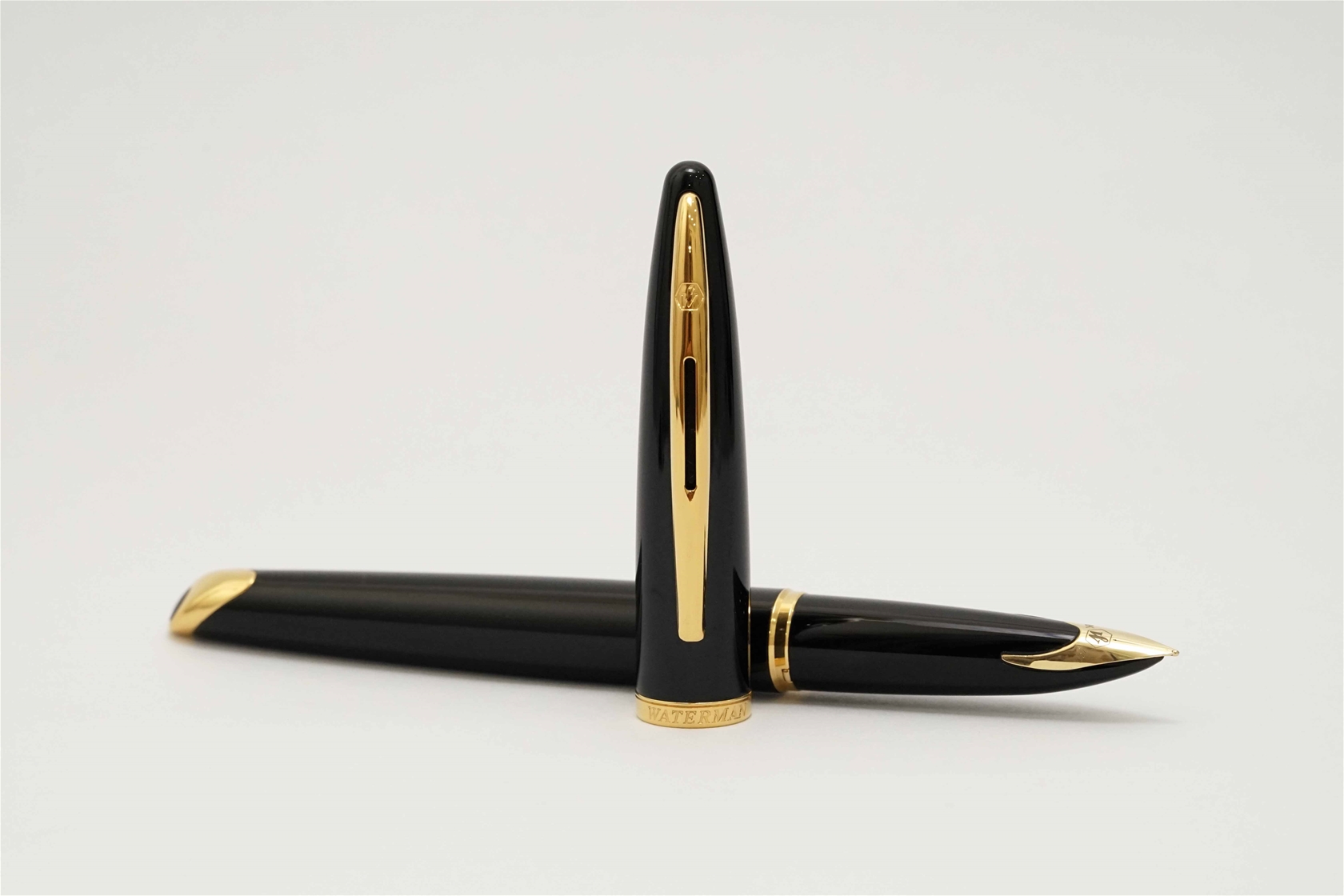 Bút máy Waterman Carene Black Lacquer 18K F