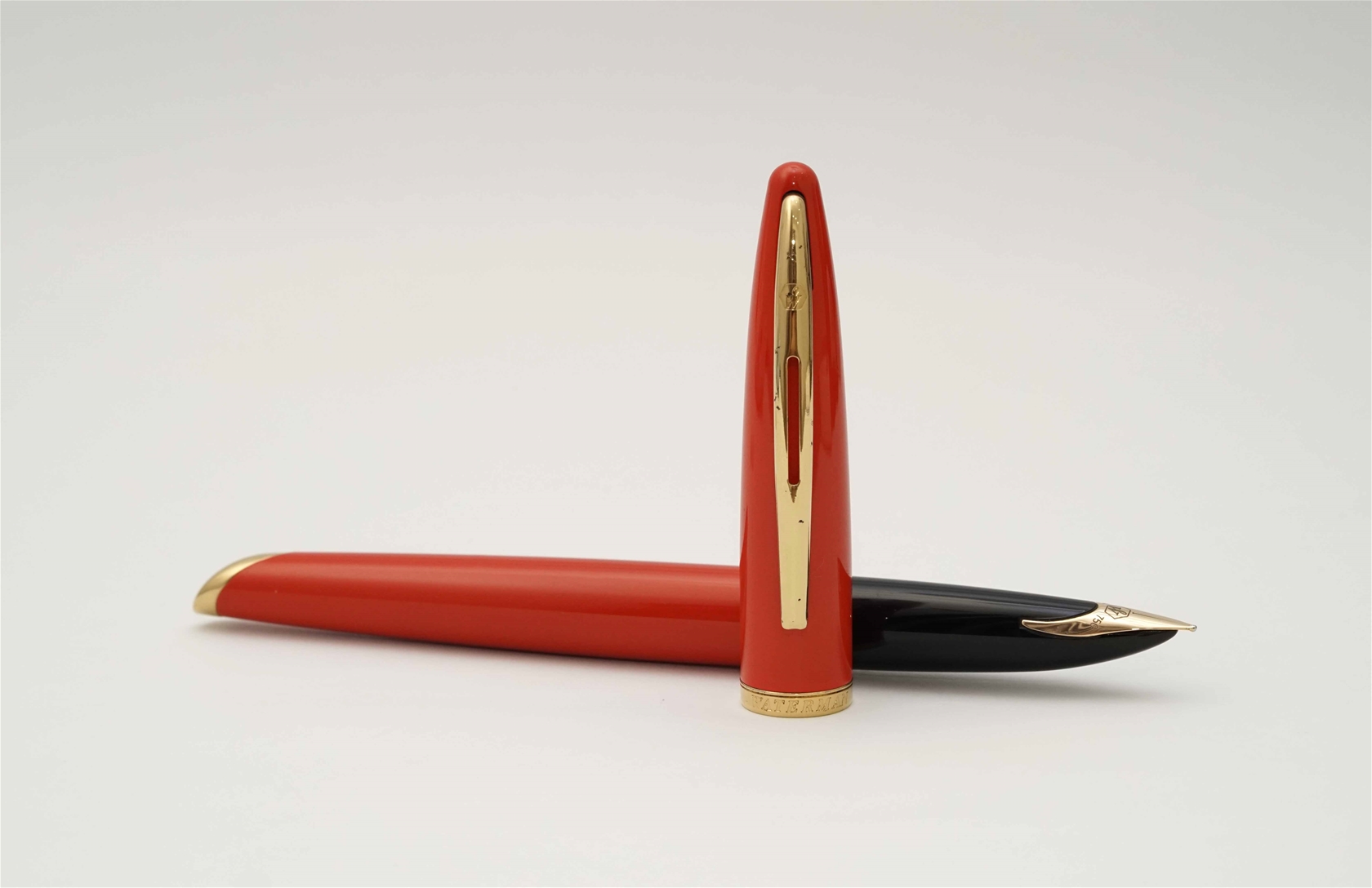 Bút máy Waterman Carene Coral Orange 18K F