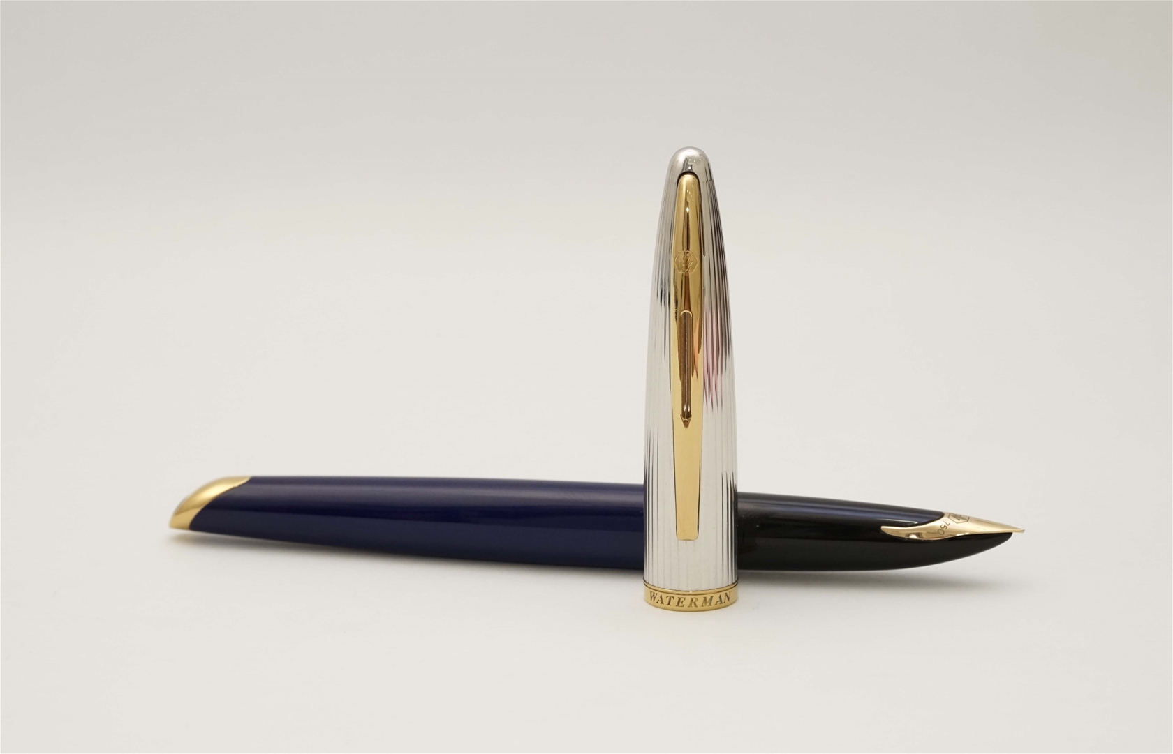 Bút máy Waterman Carene Deluxe Blue 18K F