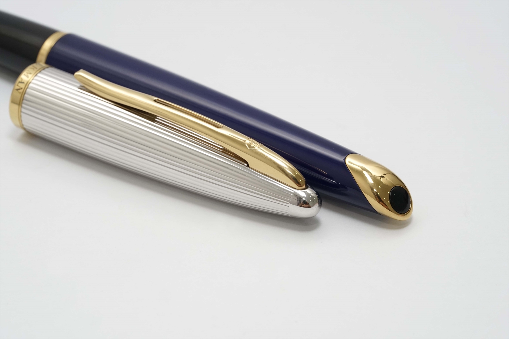 Bút máy Waterman Carene Deluxe Blue 18K F