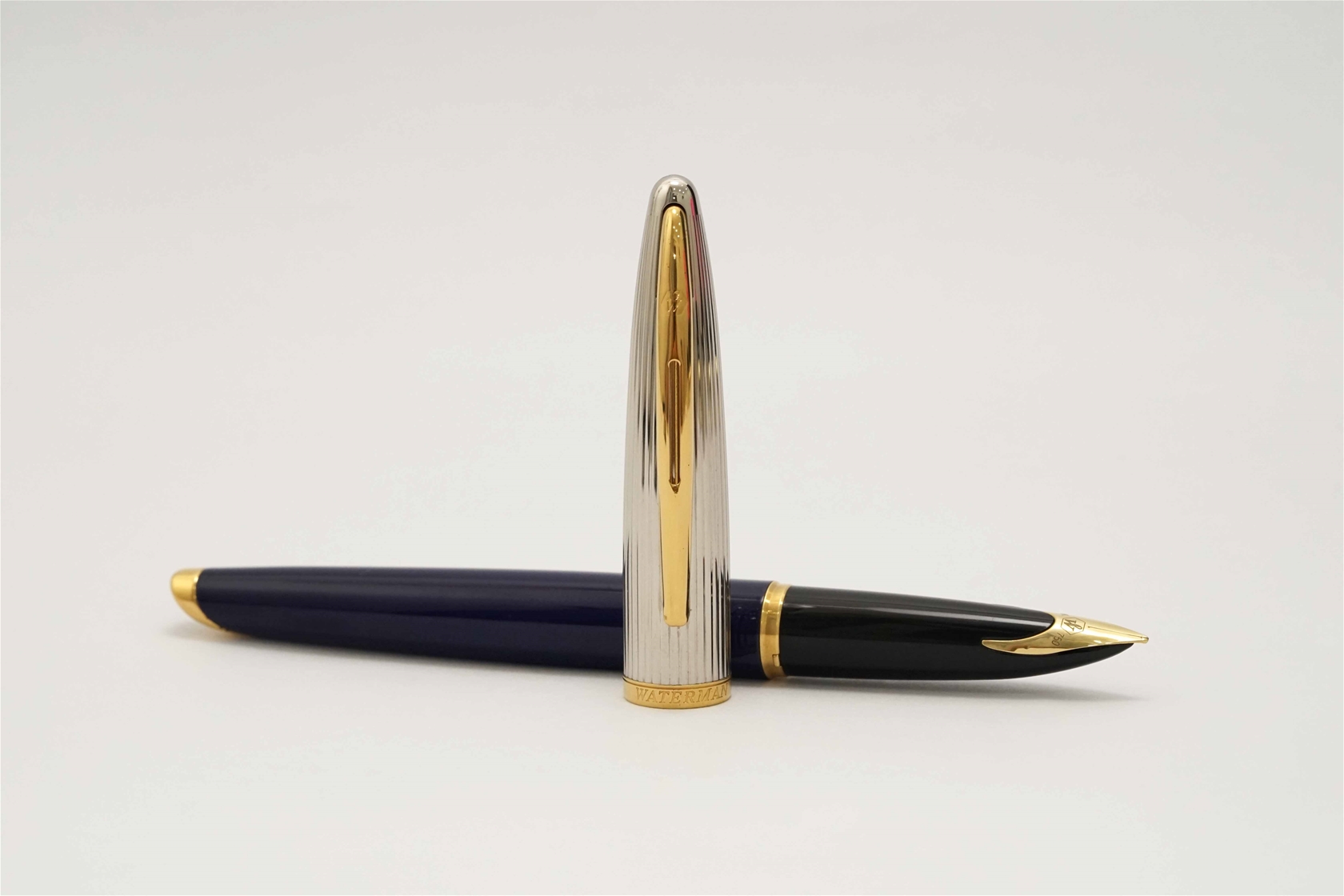 Bút máy Waterman Carene Deluxe Blue 18K M