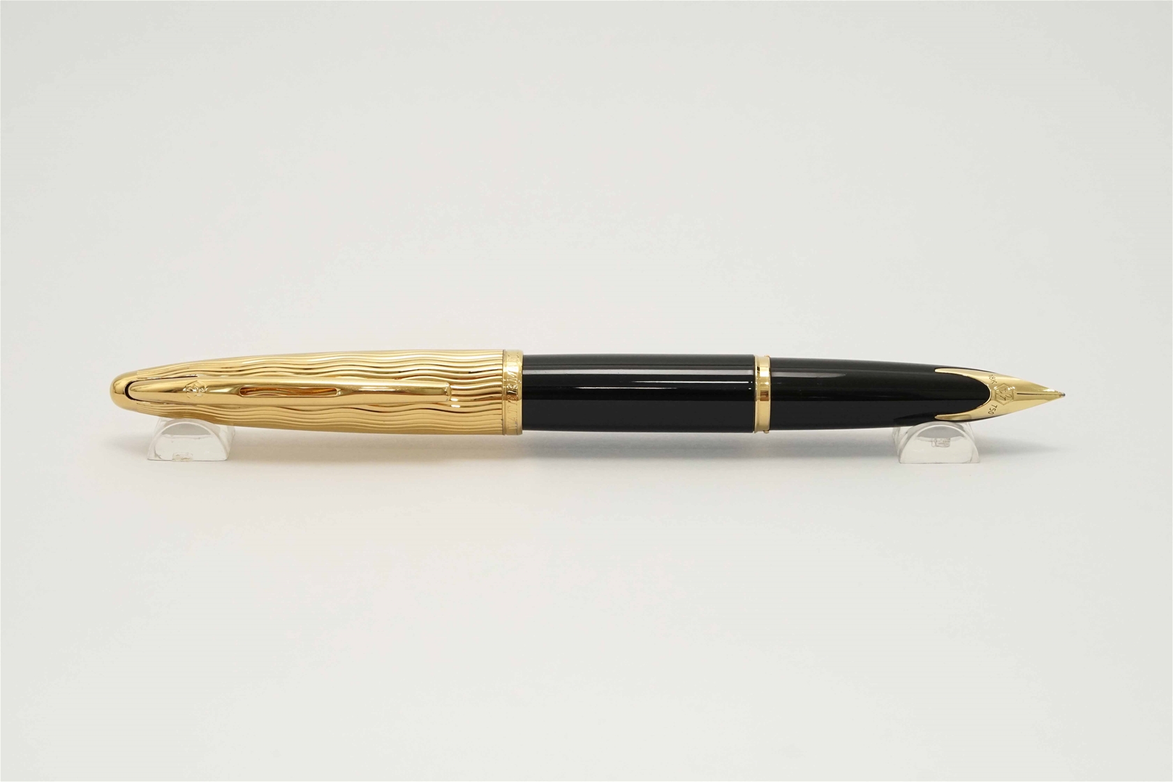 Bút máy Waterman Carene Essential Black & Gold 18K M