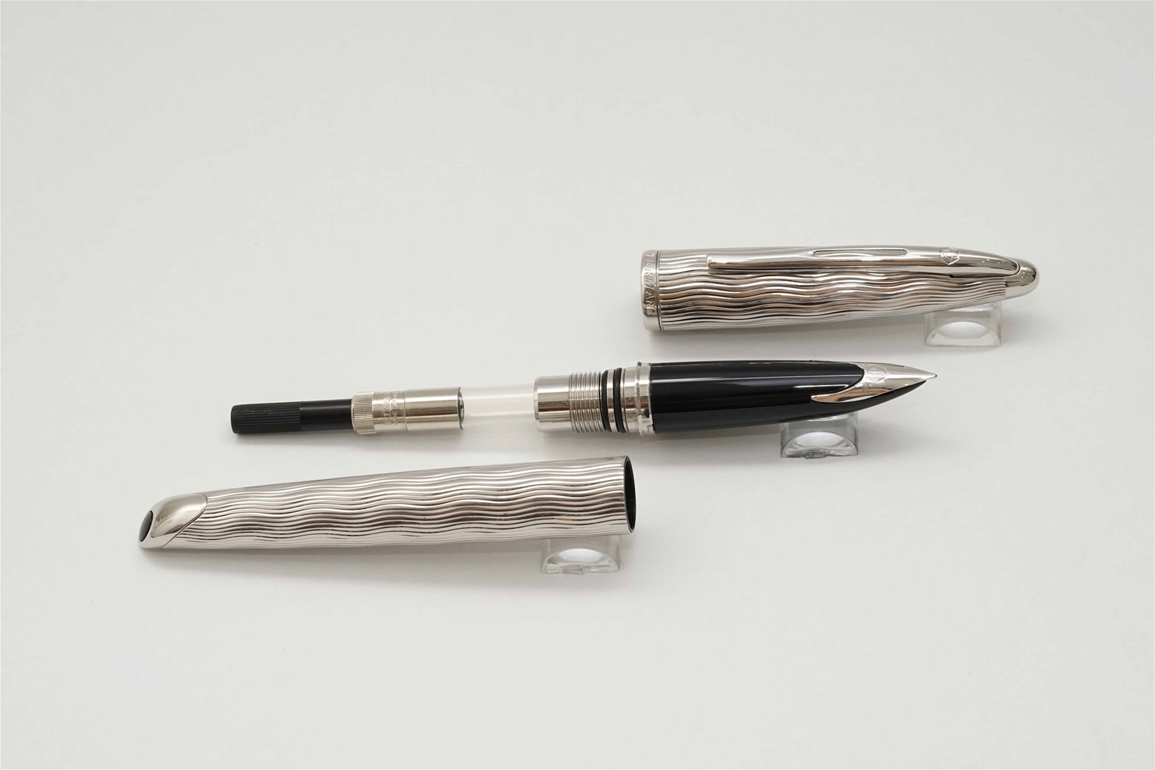 Bút máy Waterman Carene Essential Silver ST 18K F