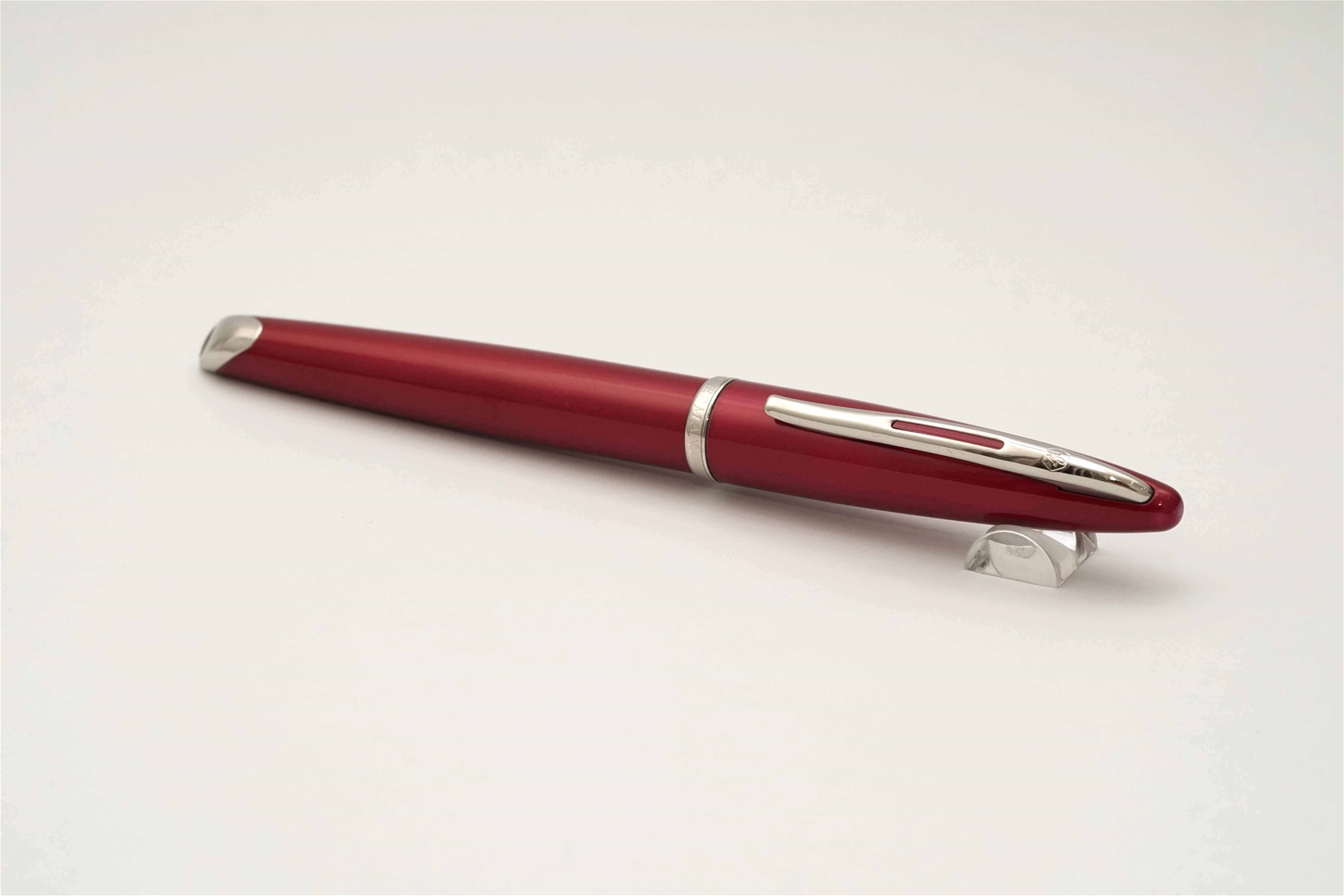 Bút máy Waterman Carene Glossy Red CT 18K F