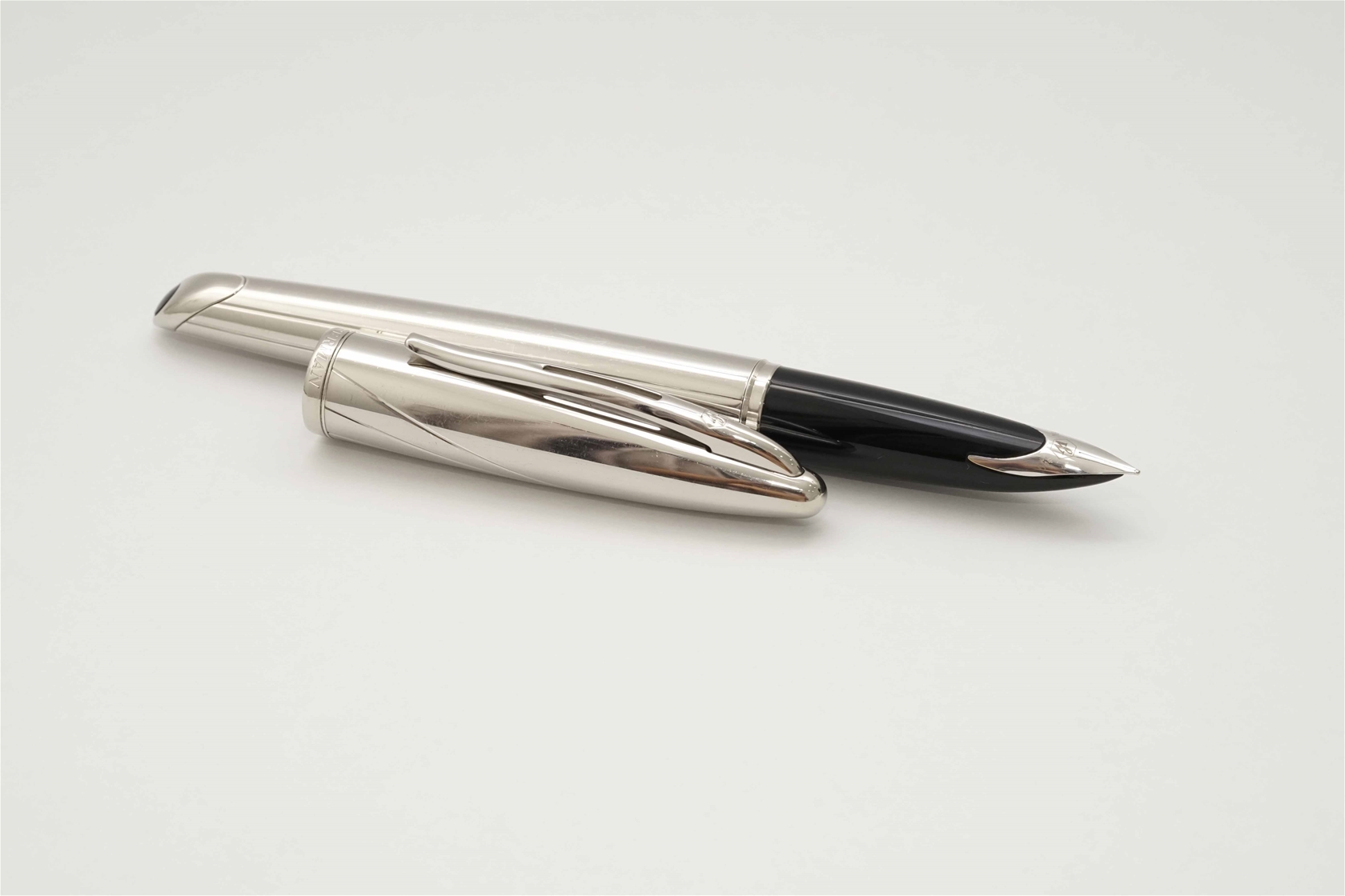 Bút máy Waterman Carene Silver Meridian ST 18K F