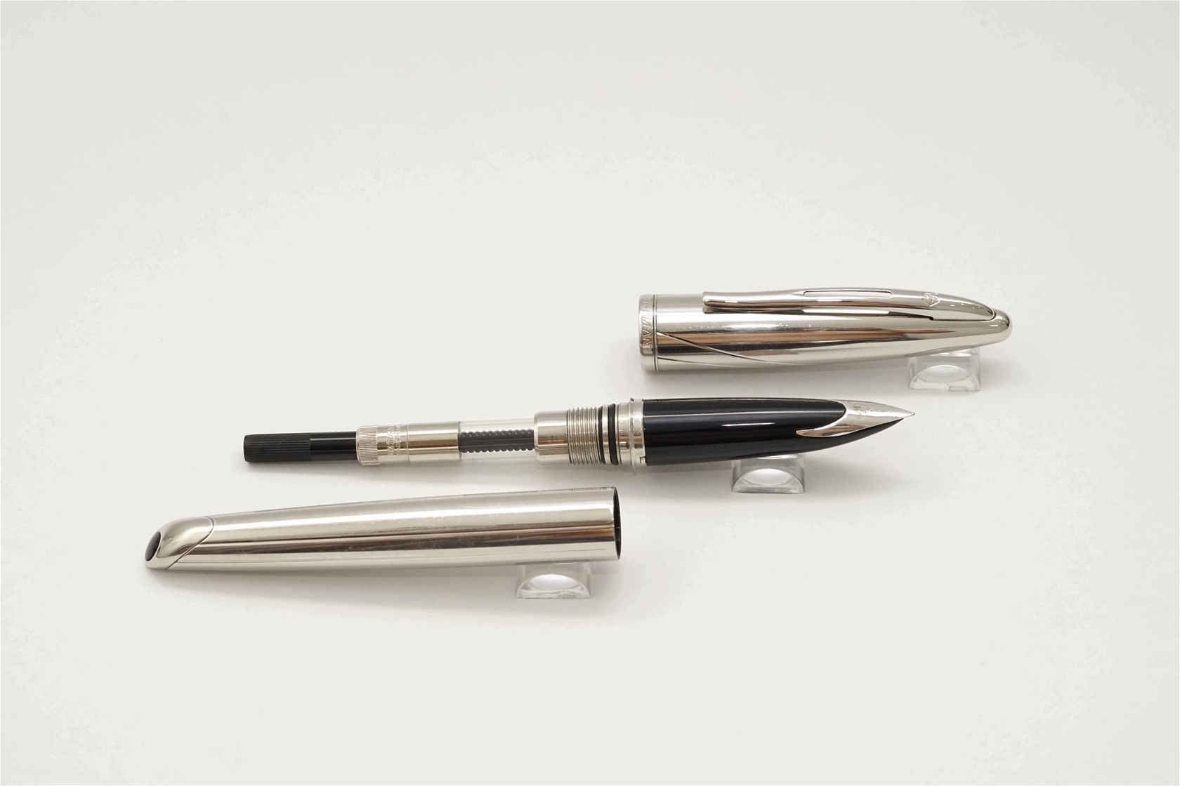 Bút máy Waterman Carene Silver Meridian ST 18K F