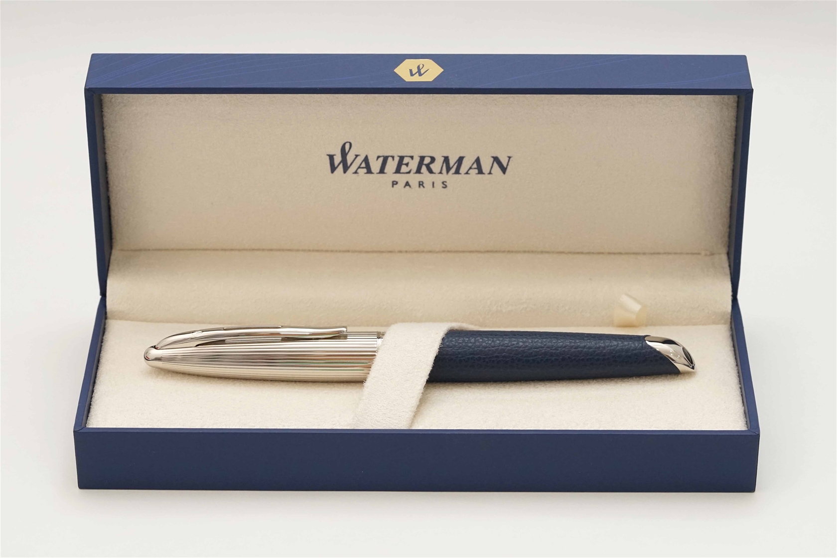 Bút máy Waterman Carene Special Edition Blue Leather ST 18K F