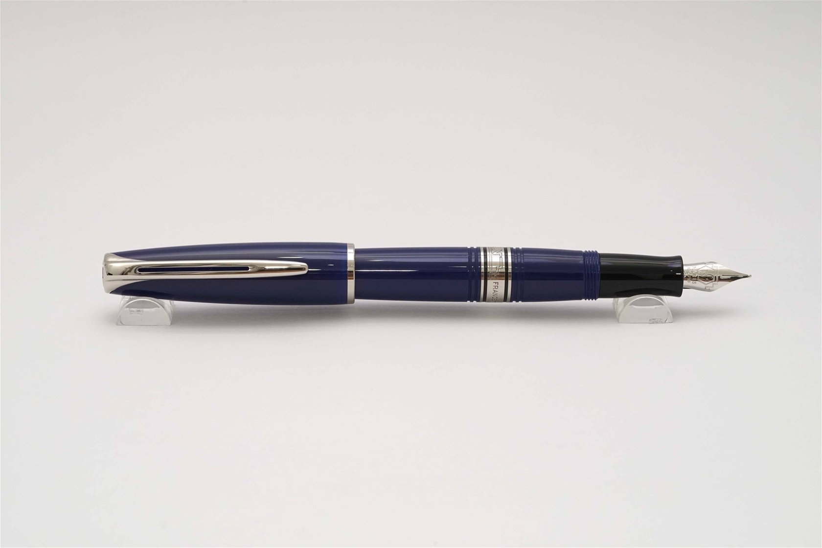 Bút máy Waterman Charleston Blue 18K M 