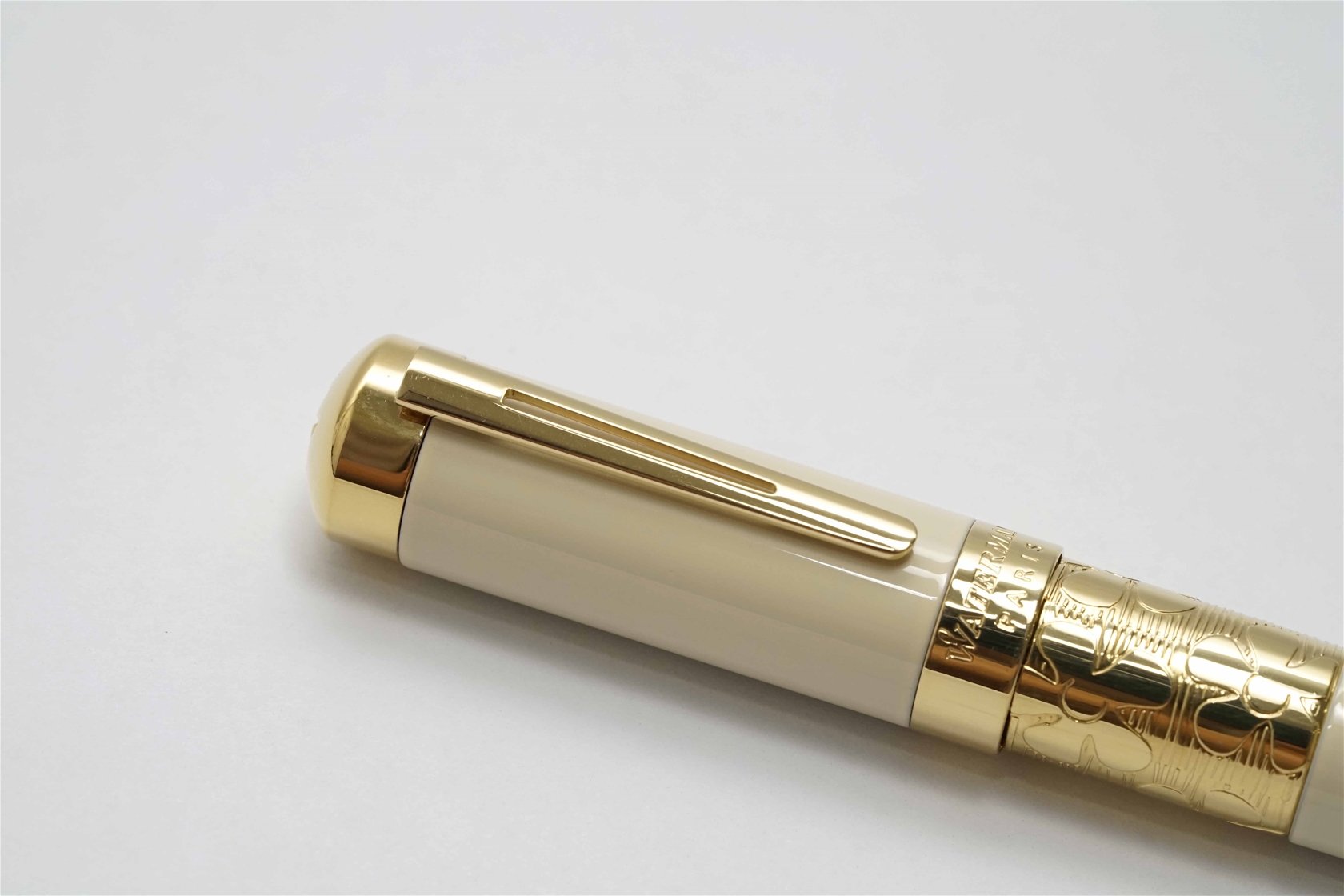 Bút máy Waterman Elegance Ivory & Gold GT 18K F 