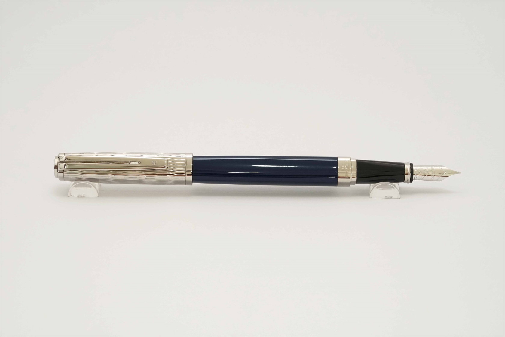 Bút máy Waterman Exception Deluxe Dark Blue Special Edition 18K M