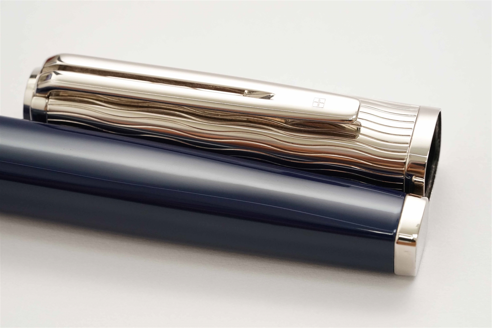 Bút máy Waterman Exception Deluxe Dark Blue Special Edition 18K M