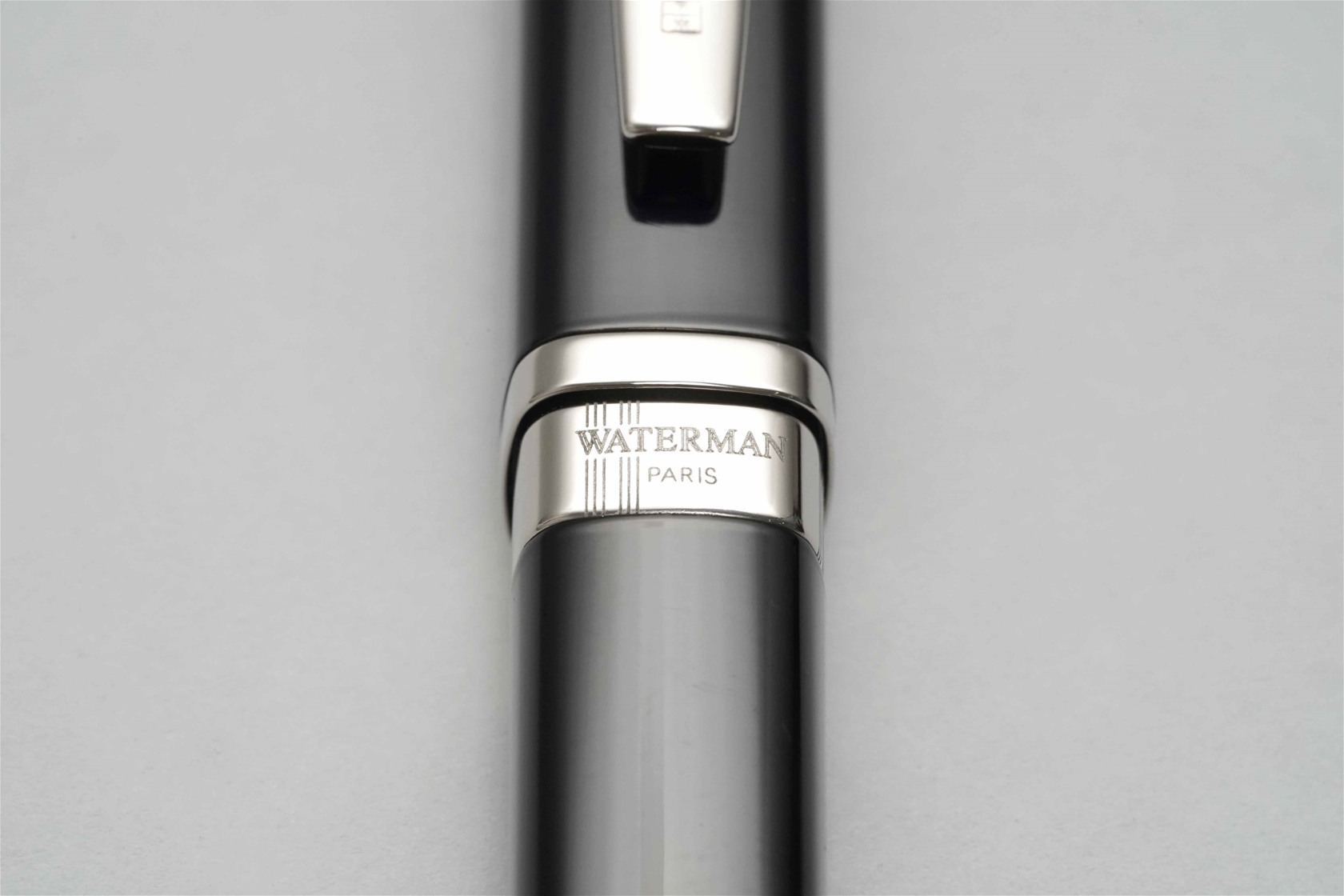 Bút máy Waterman Exception Slim Black ST 18K F