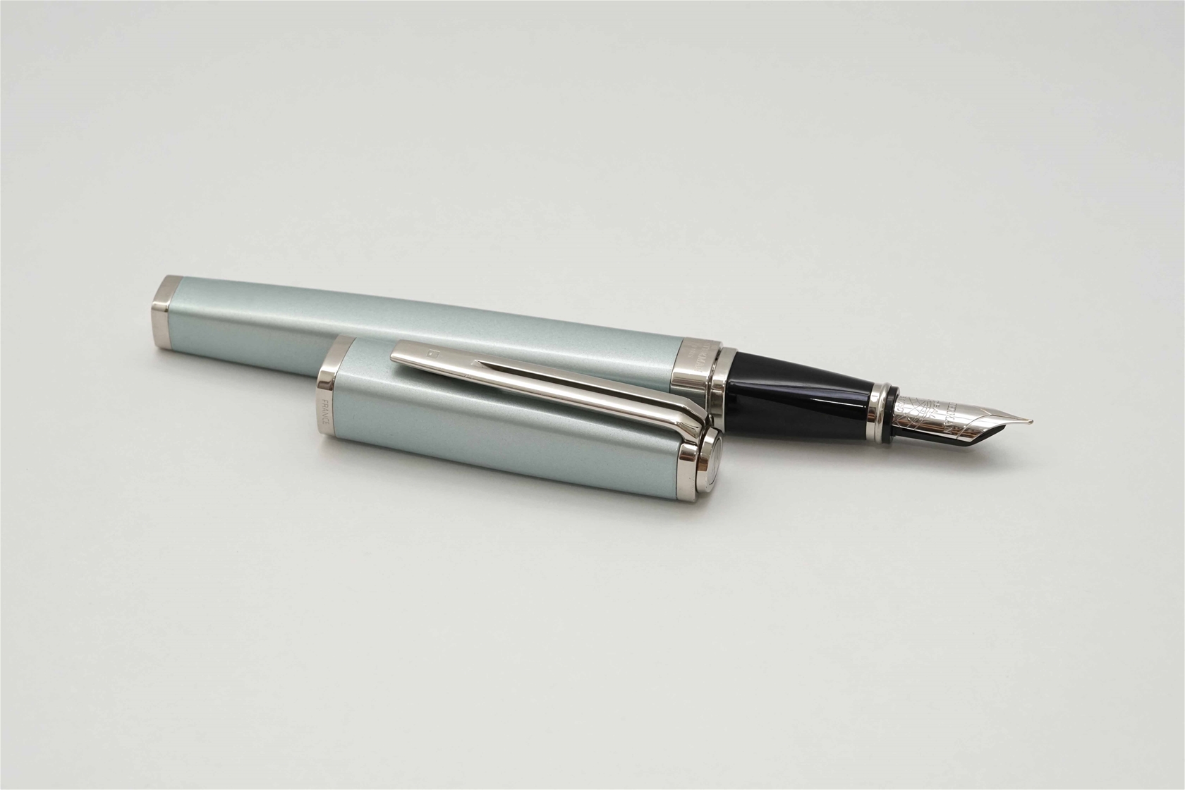 Bút máy Waterman Exception Slim Celadon Silver 18K F