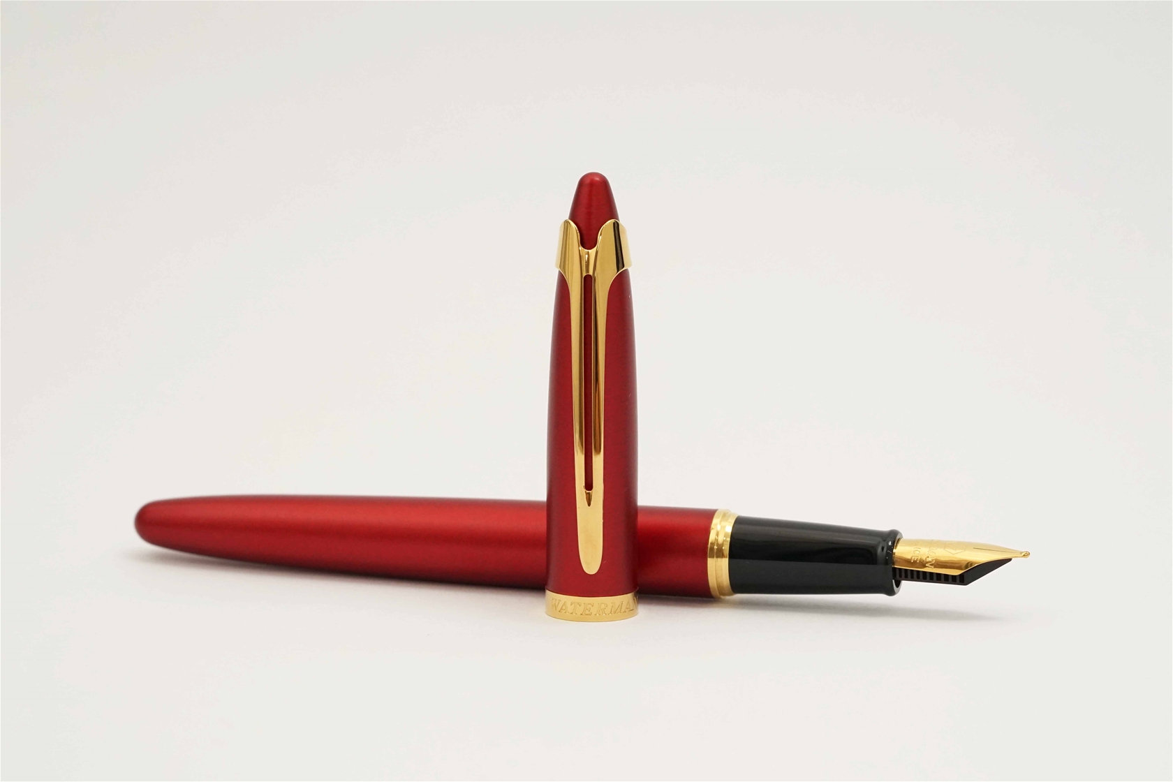 Bút máy Waterman Ici Et La Red GT Steel M