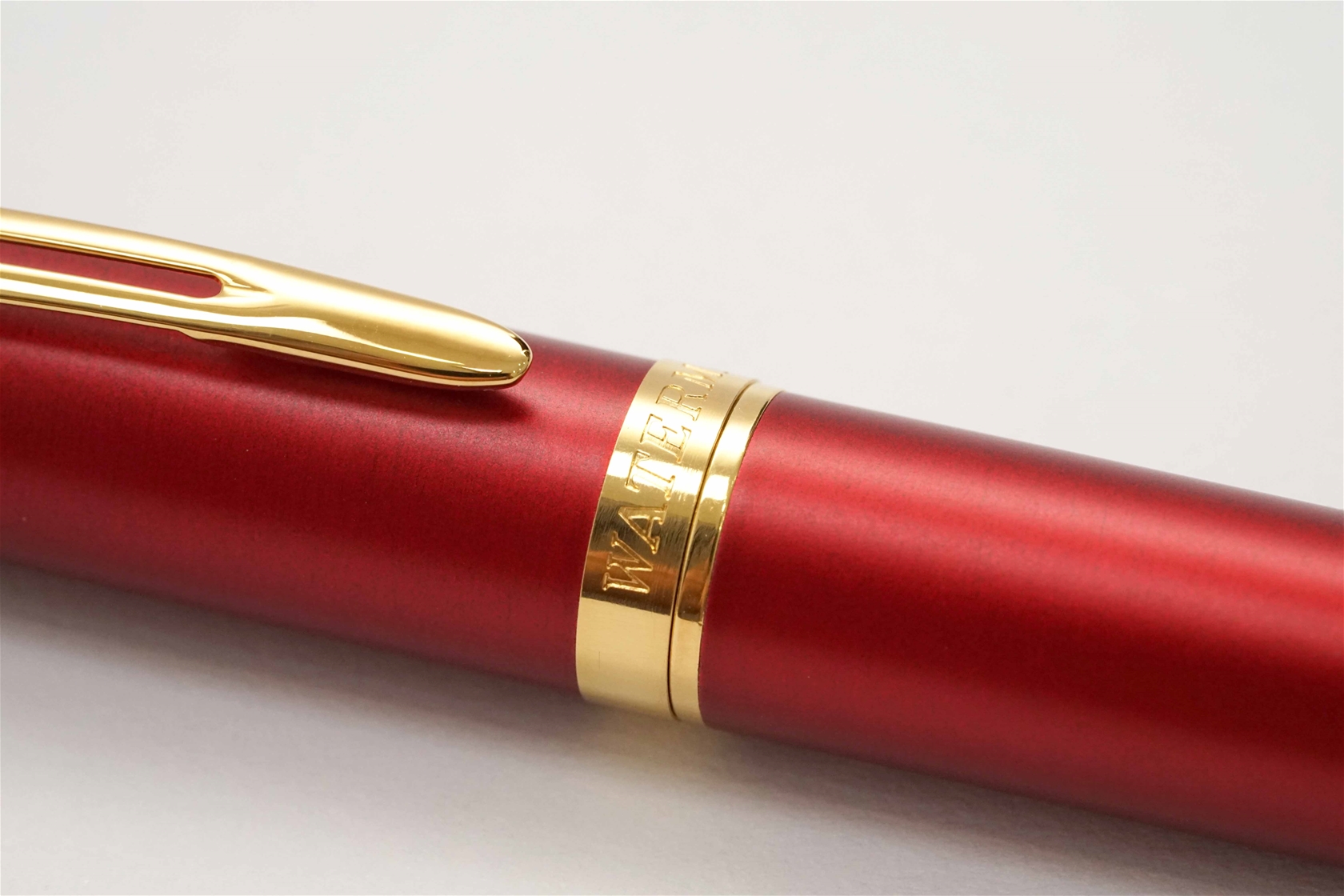 Bút máy Waterman Ici Et La Red GT Steel M