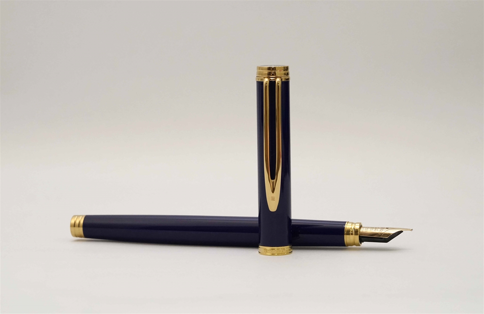 Bút máy Waterman Ideal Gentleman Blue Lacquer 18K M