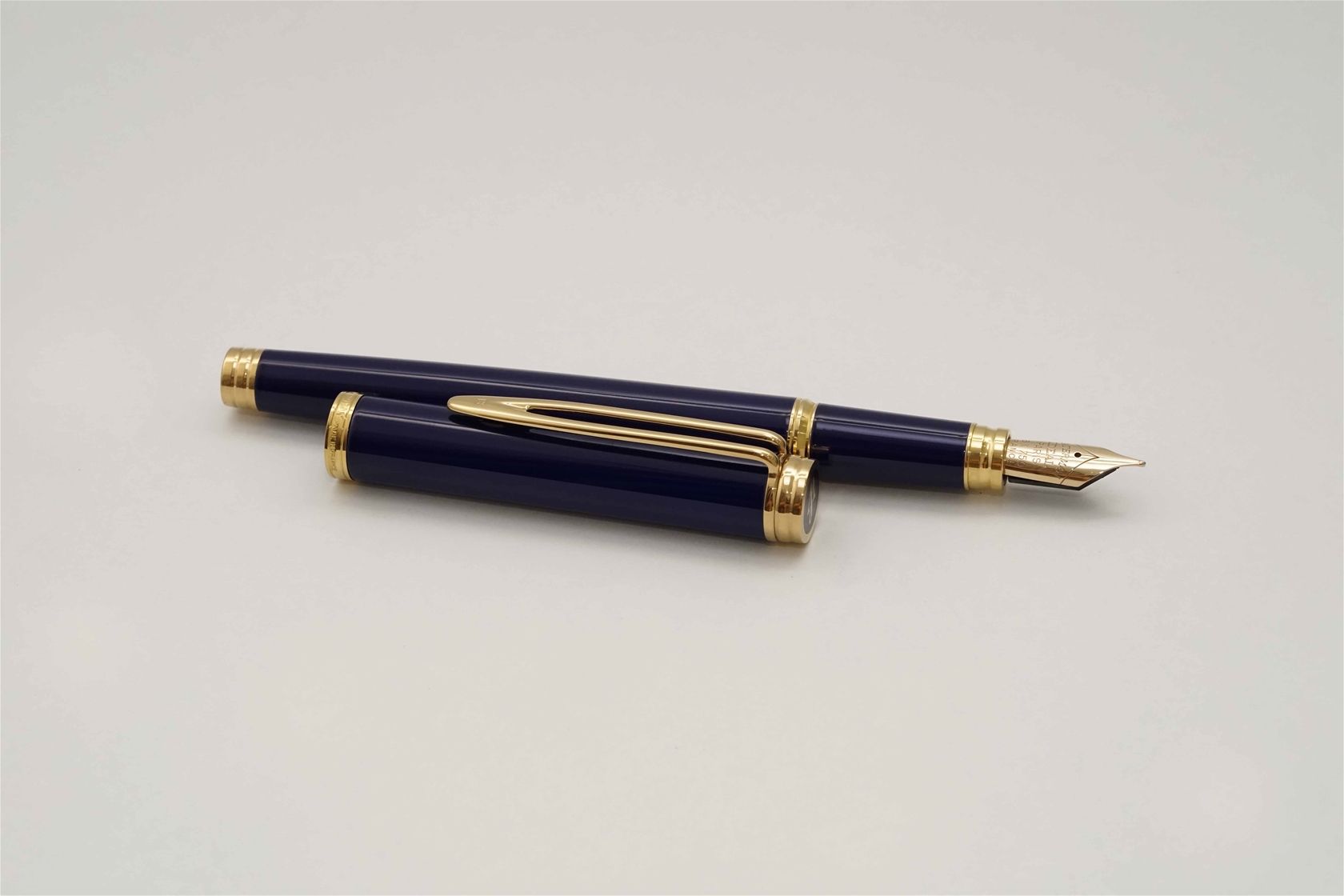 Bút máy Waterman Ideal Gentleman Blue Lacquer 18K M