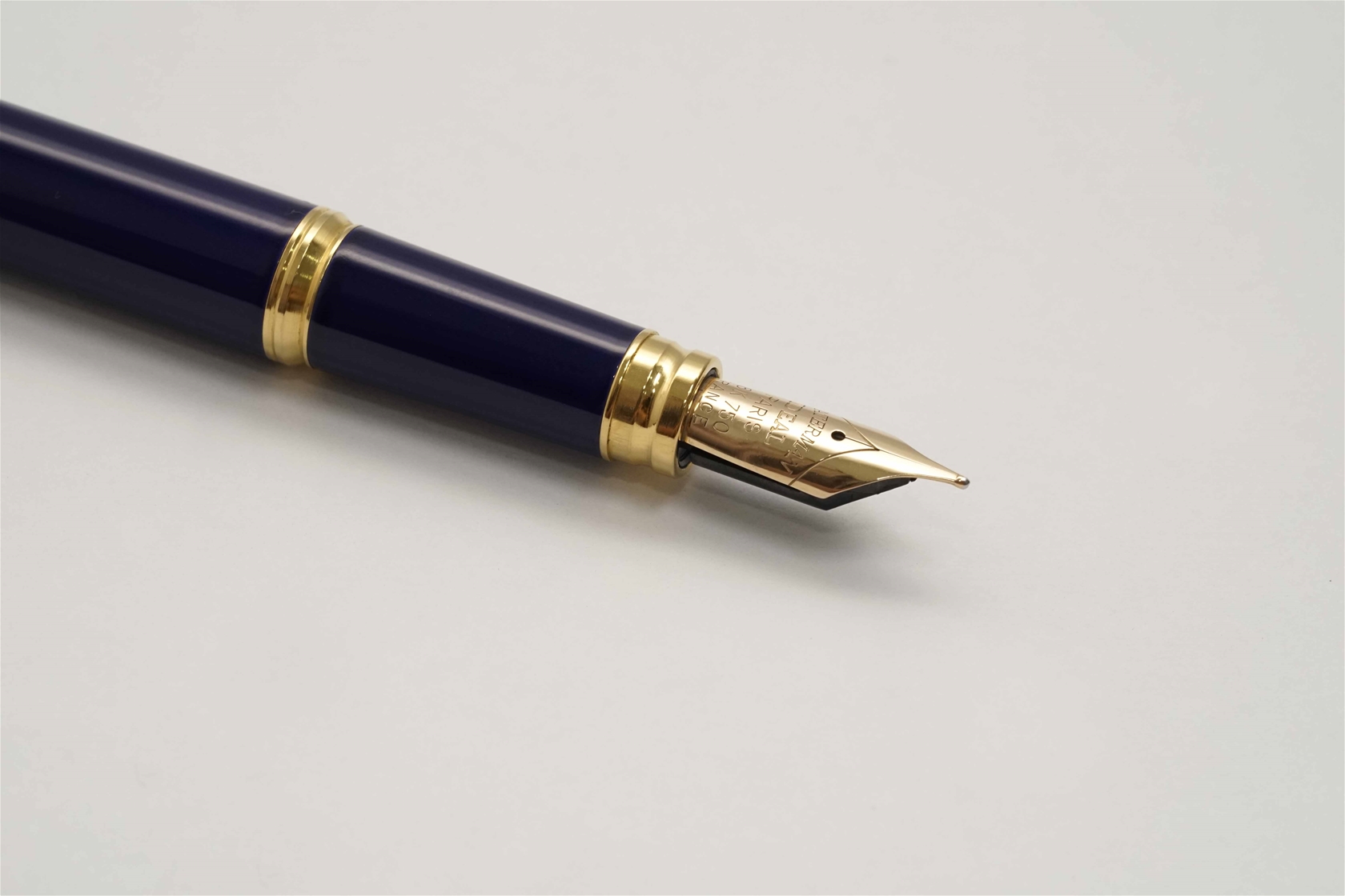 Bút máy Waterman Ideal Gentleman Blue Lacquer 18K M