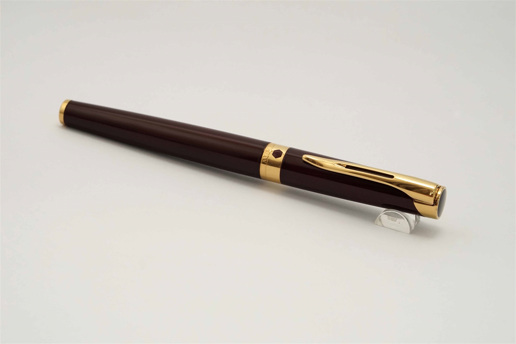 Bút máy Waterman L'Etalon Burgundy Lacquer 18K F