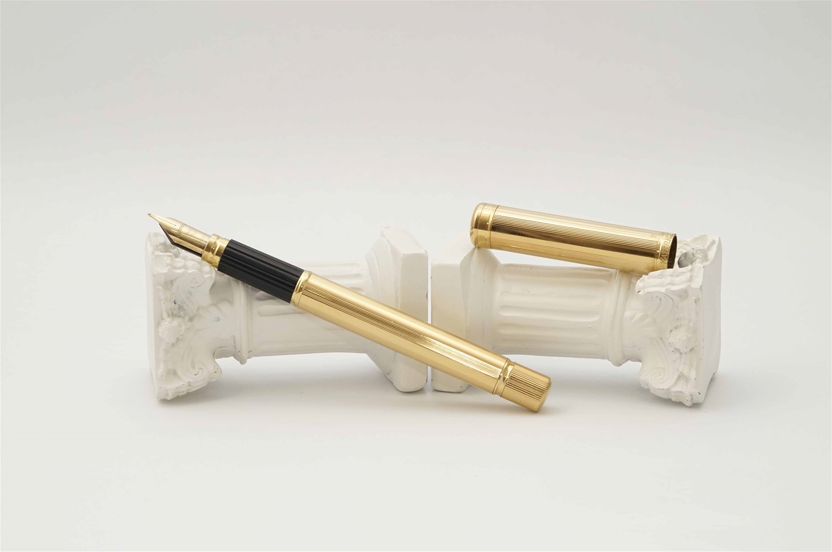 Bút máy Waterman Lady Charlotte Gold Plated 18K F