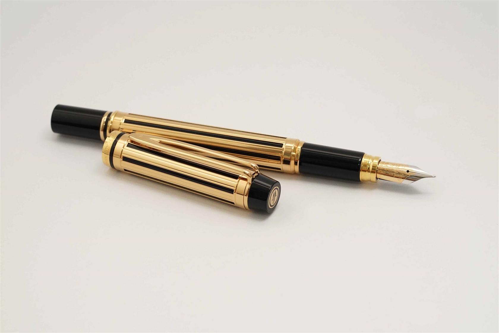 Bút máy Waterman Leman 200 Gold Night & Day 18K M