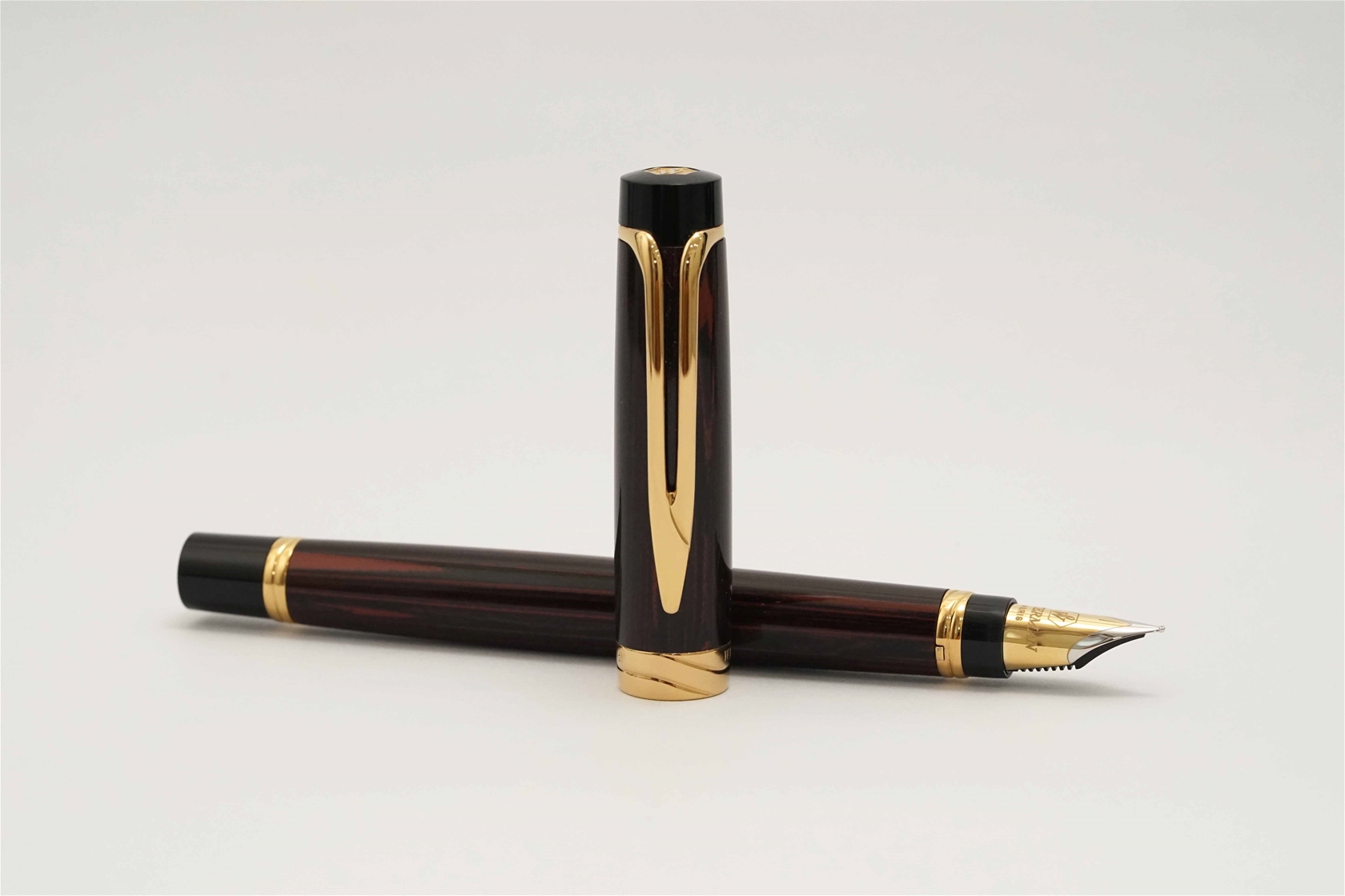Bút máy Waterman Liaison Dark Brown Ebonite 18K F