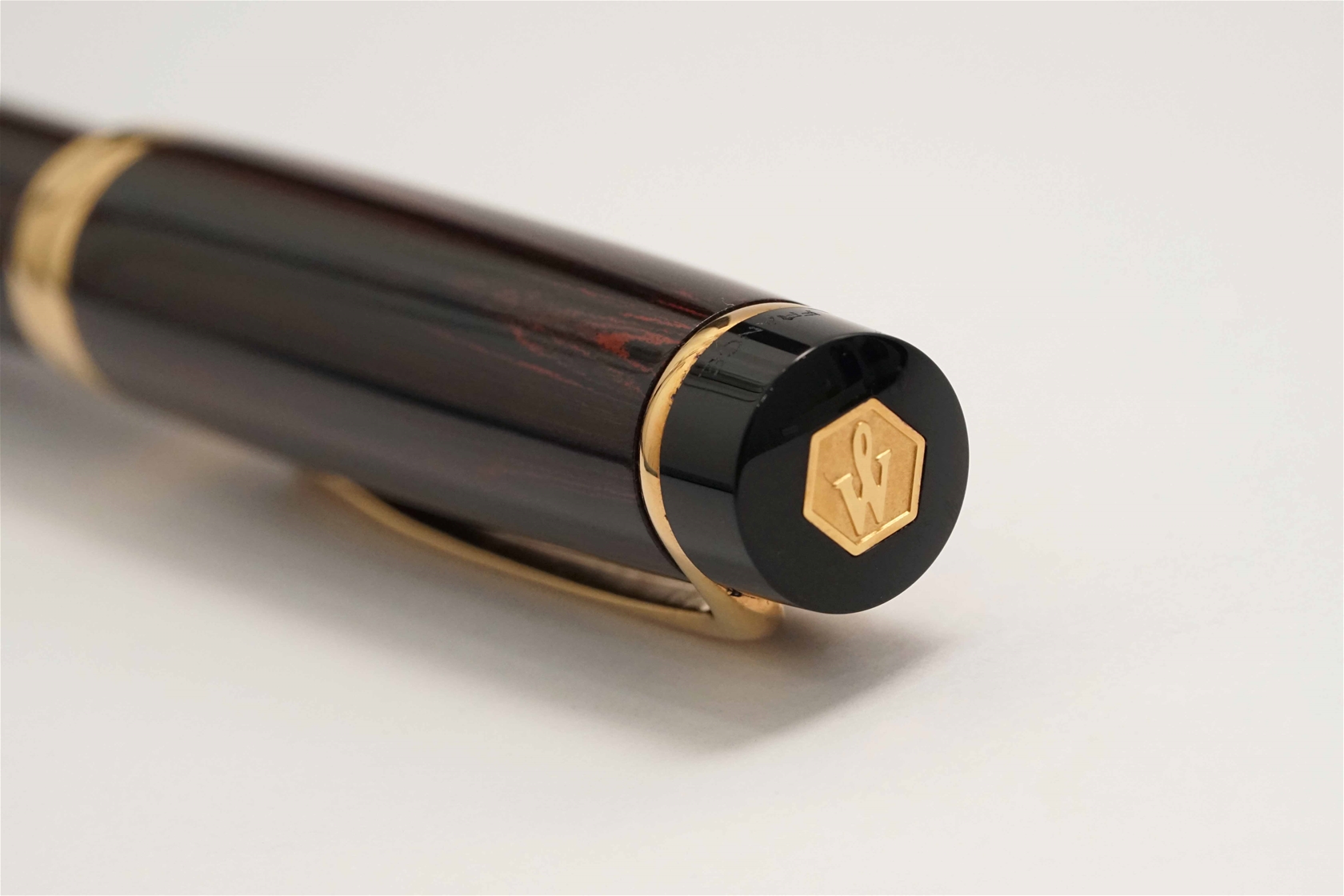 Bút máy Waterman Liaison Dark Brown Ebonite 18K F