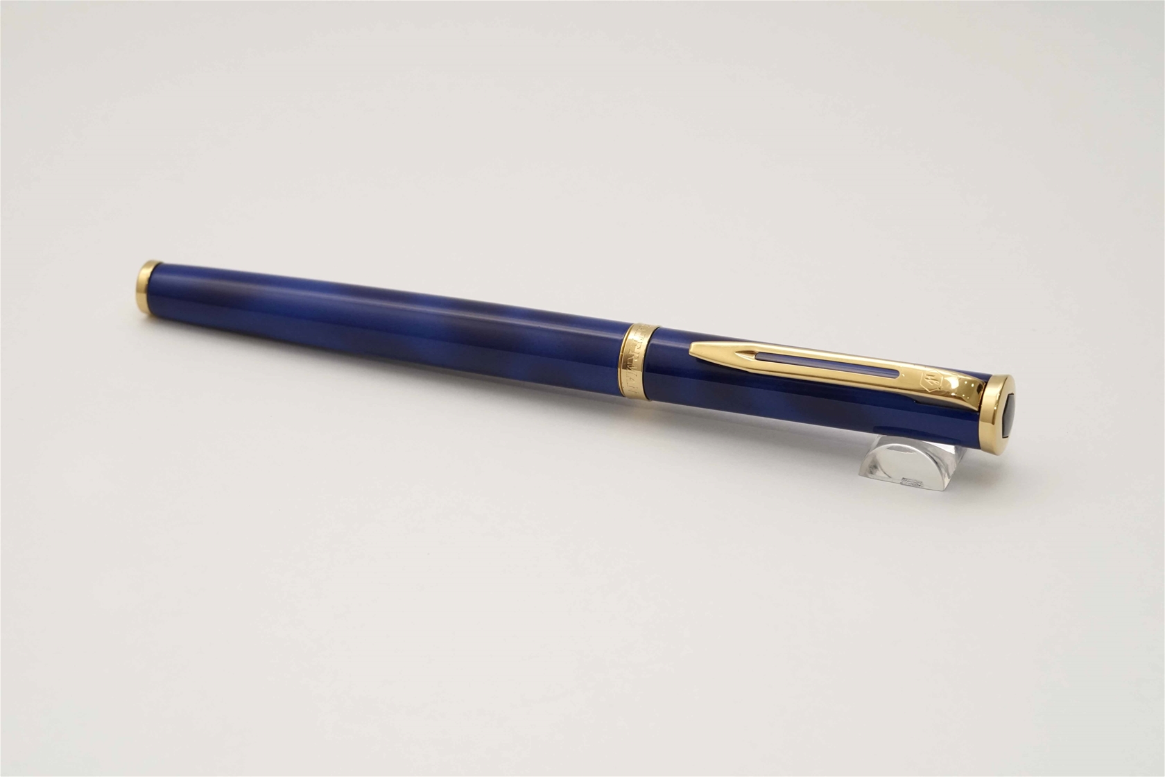 Bút máy Waterman Preface Blue Marble GT 18K M