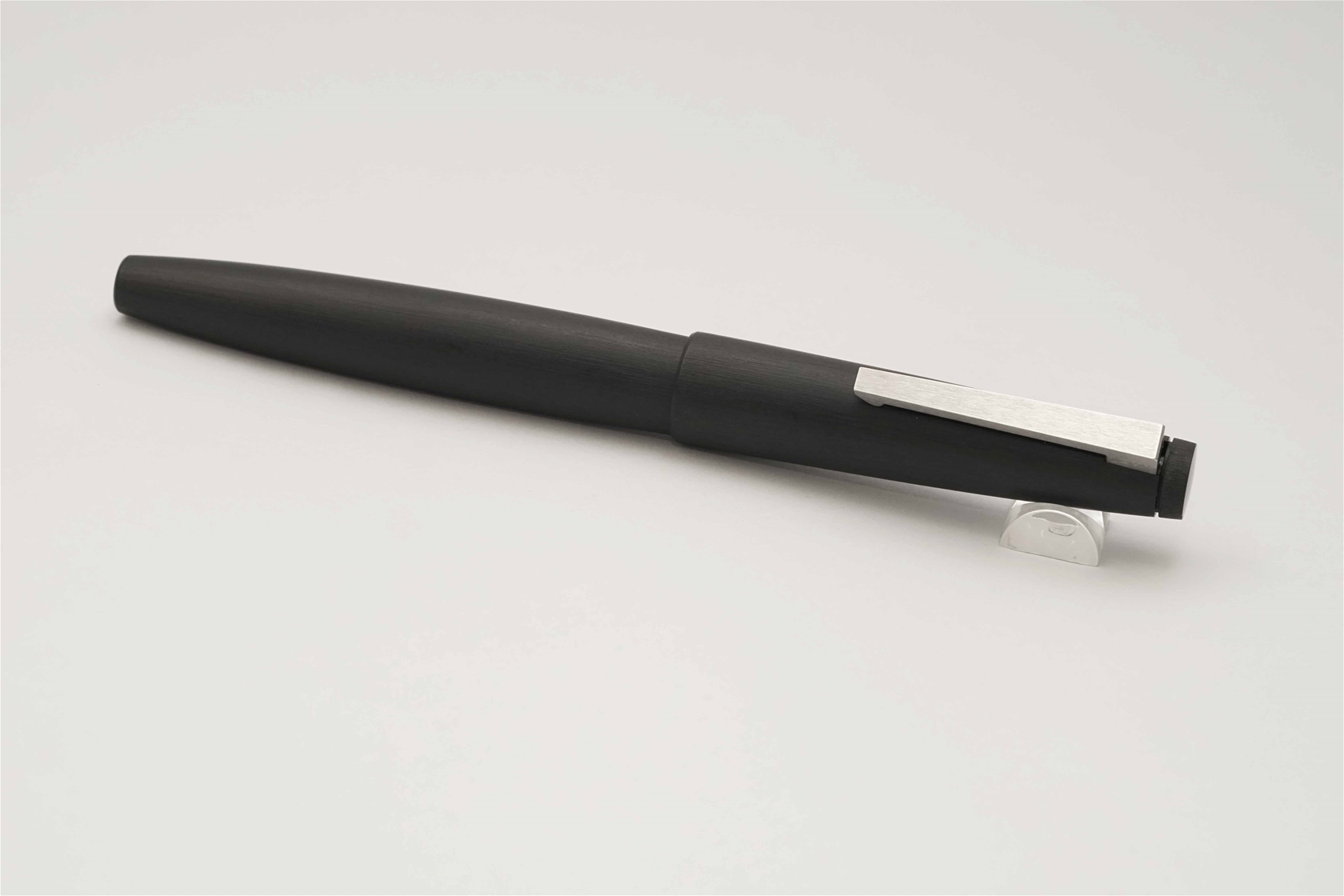 Bút máy Lamy 2000 Matte Black 14K F