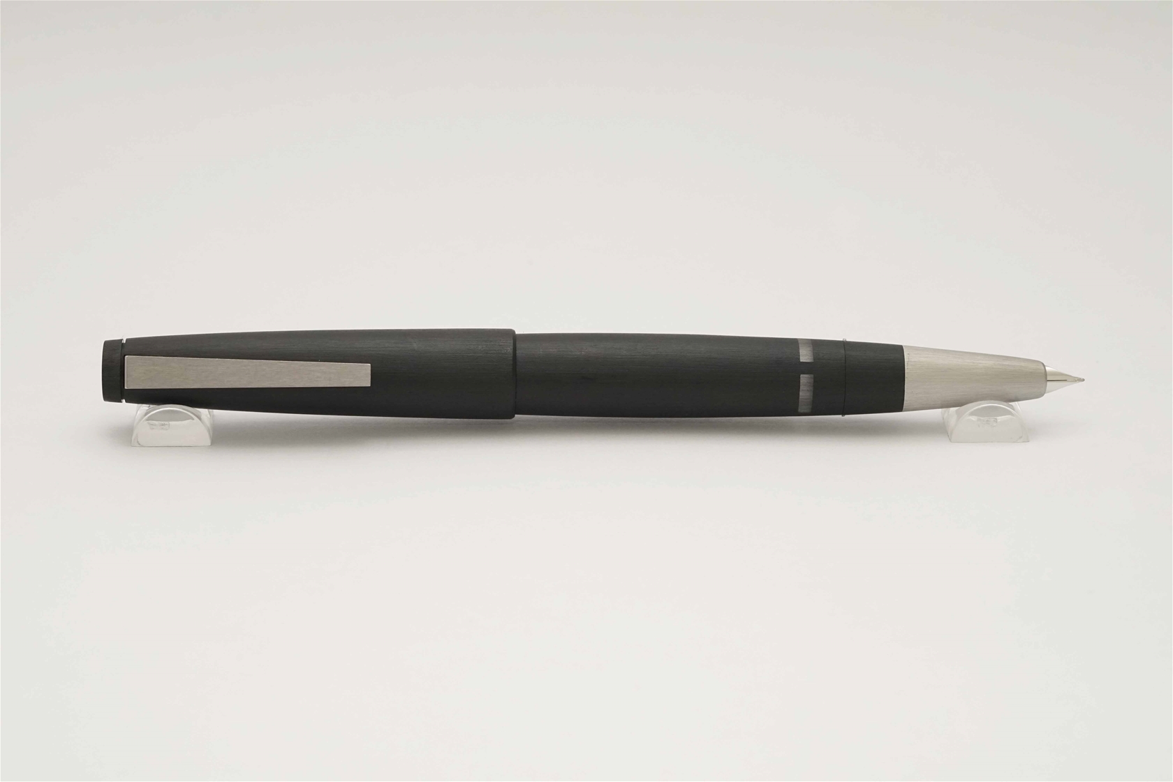 Bút máy Lamy 2000 Matte Black 14K F