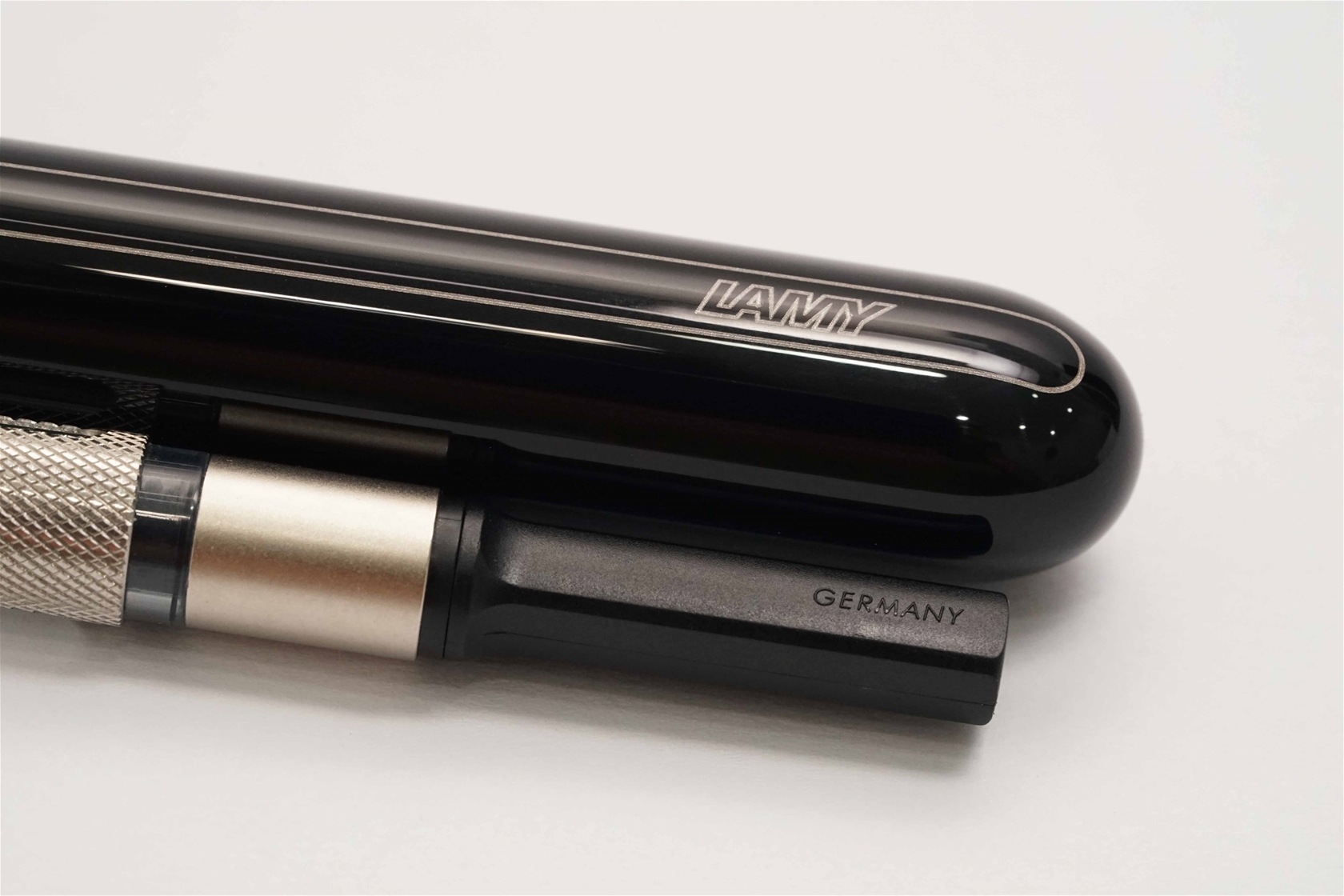 Bút máy Lamy Dialog 3 Piano Black 14K EF