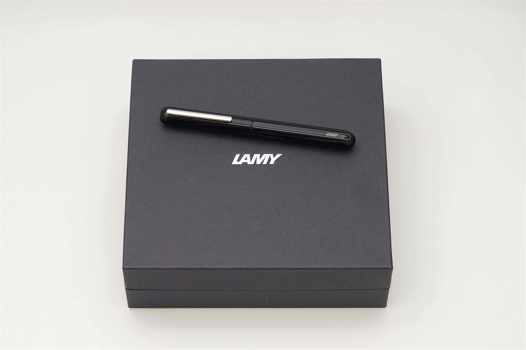 Bút máy Lamy Dialog 3 Piano Black 14K EF