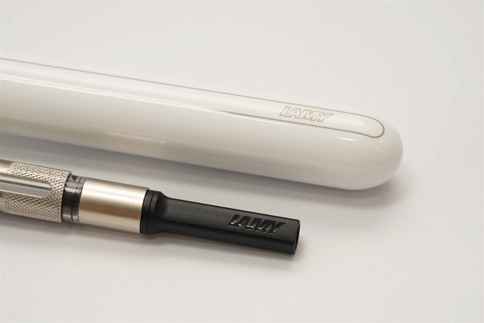 Bút máy Lamy Dialog 3 Piano White 14K EF