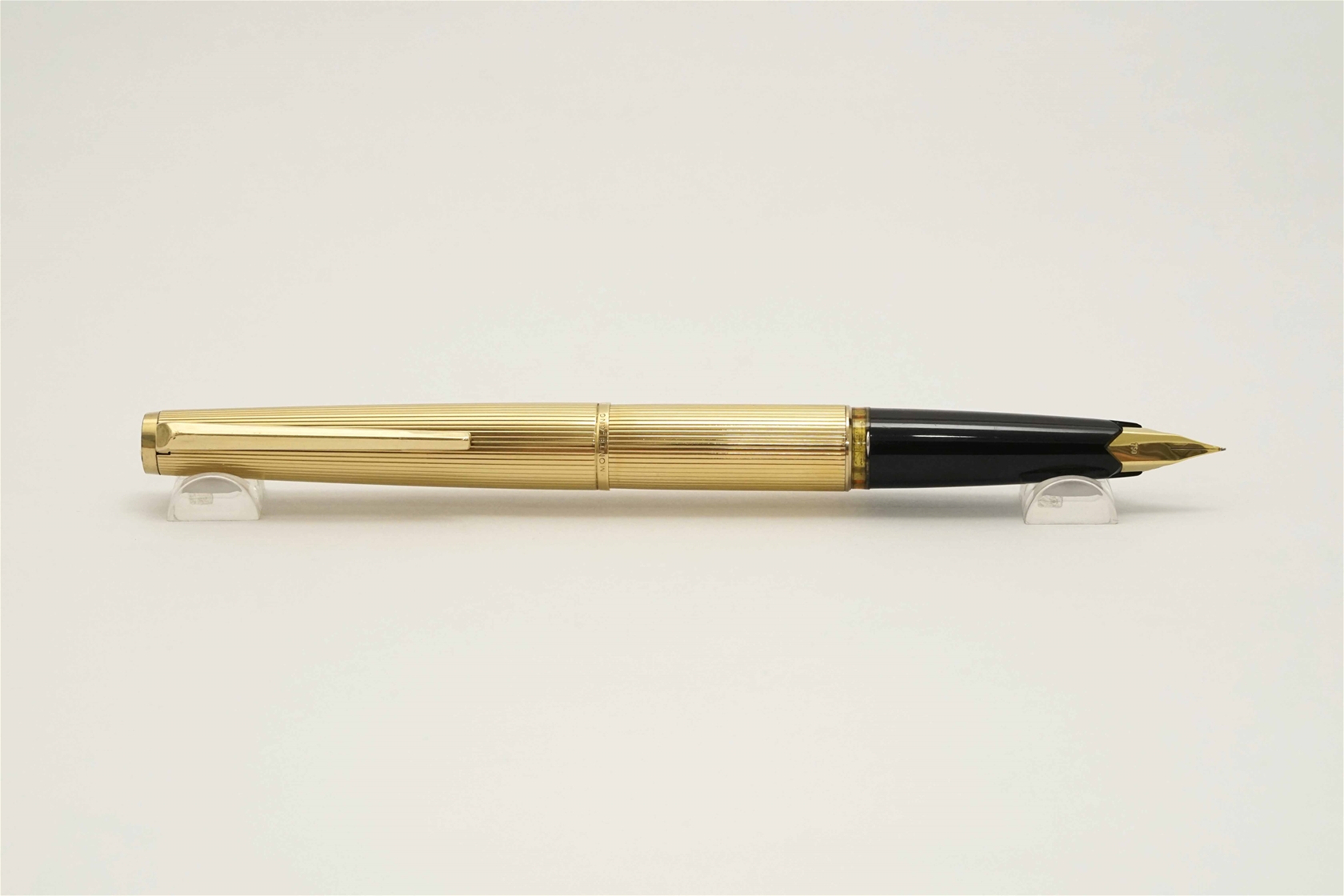 Bút máy Montblanc 1246 Rolled Gold 18K EF 