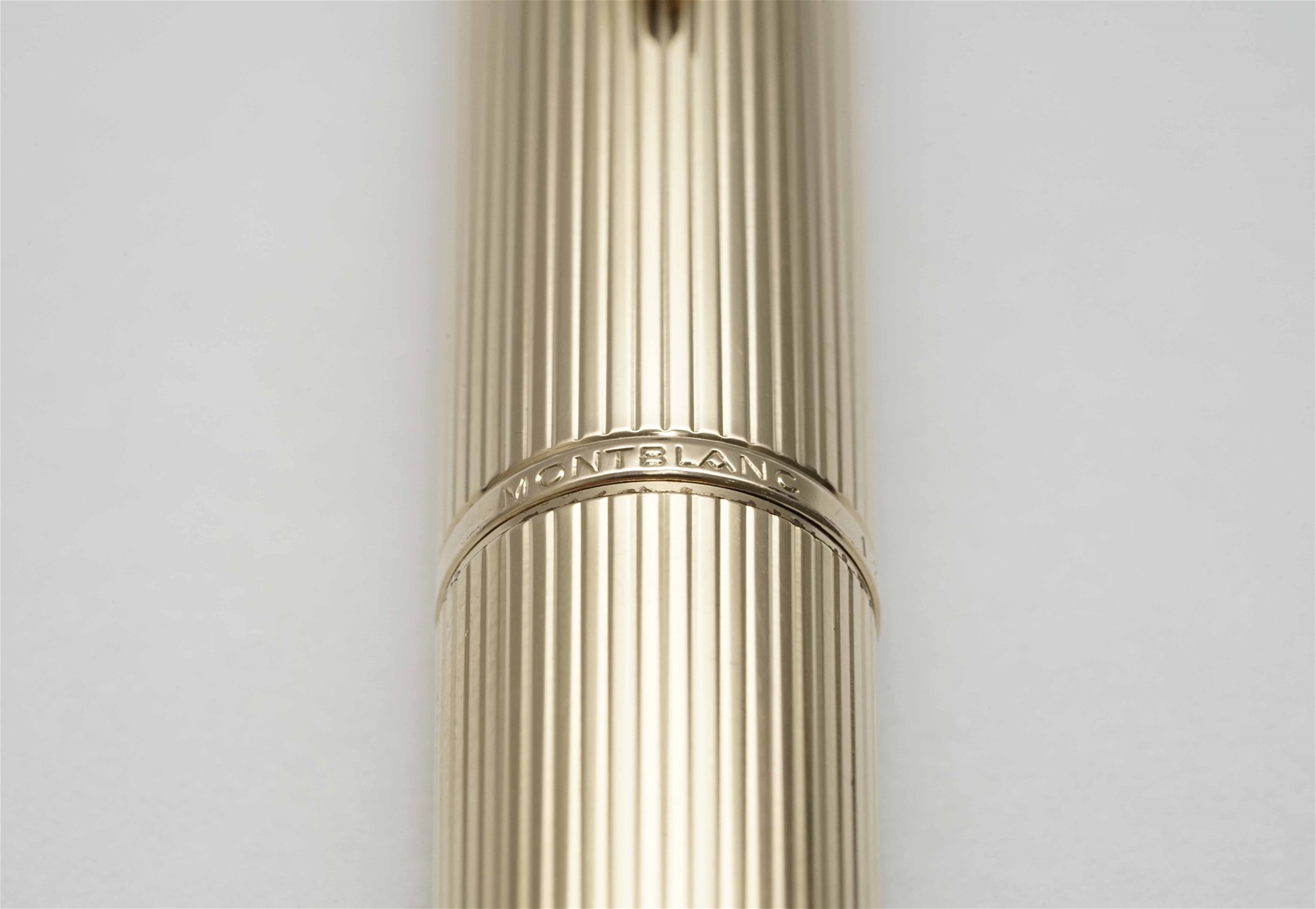 Bút máy Montblanc 1246 Rolled Gold 18K F