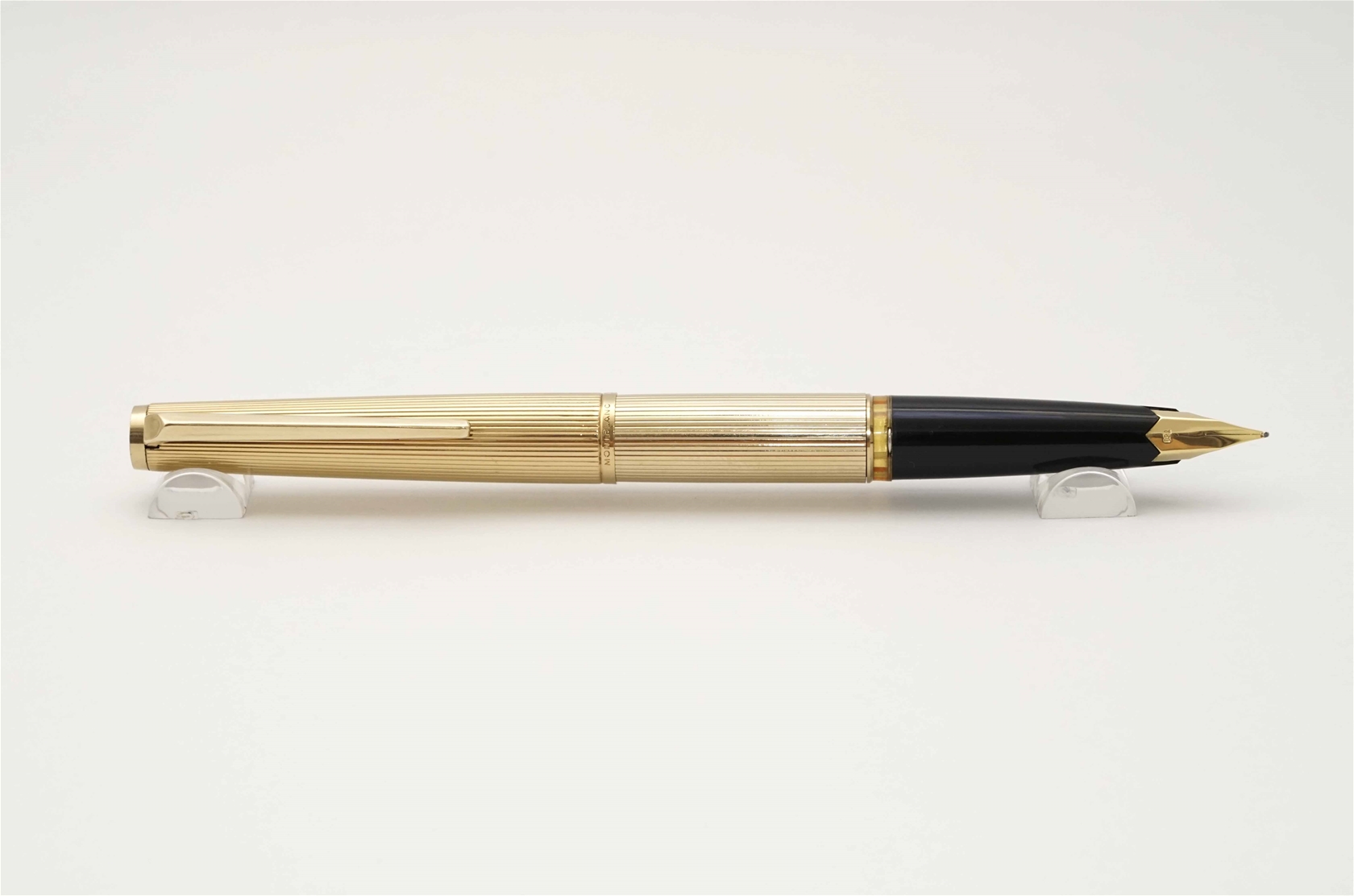 Bút máy Montblanc 1246 Rolled Gold 18K M 