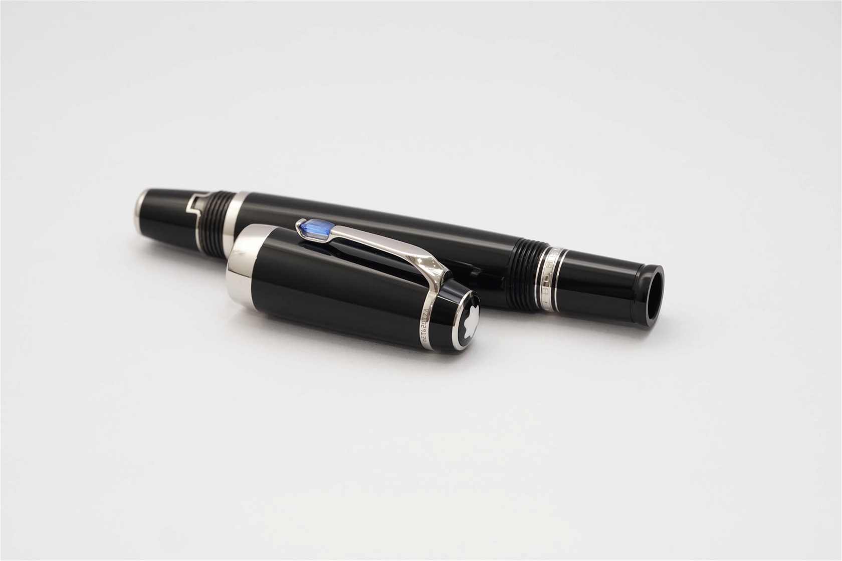 Bút máy Montblanc Boheme Bleu 14K M