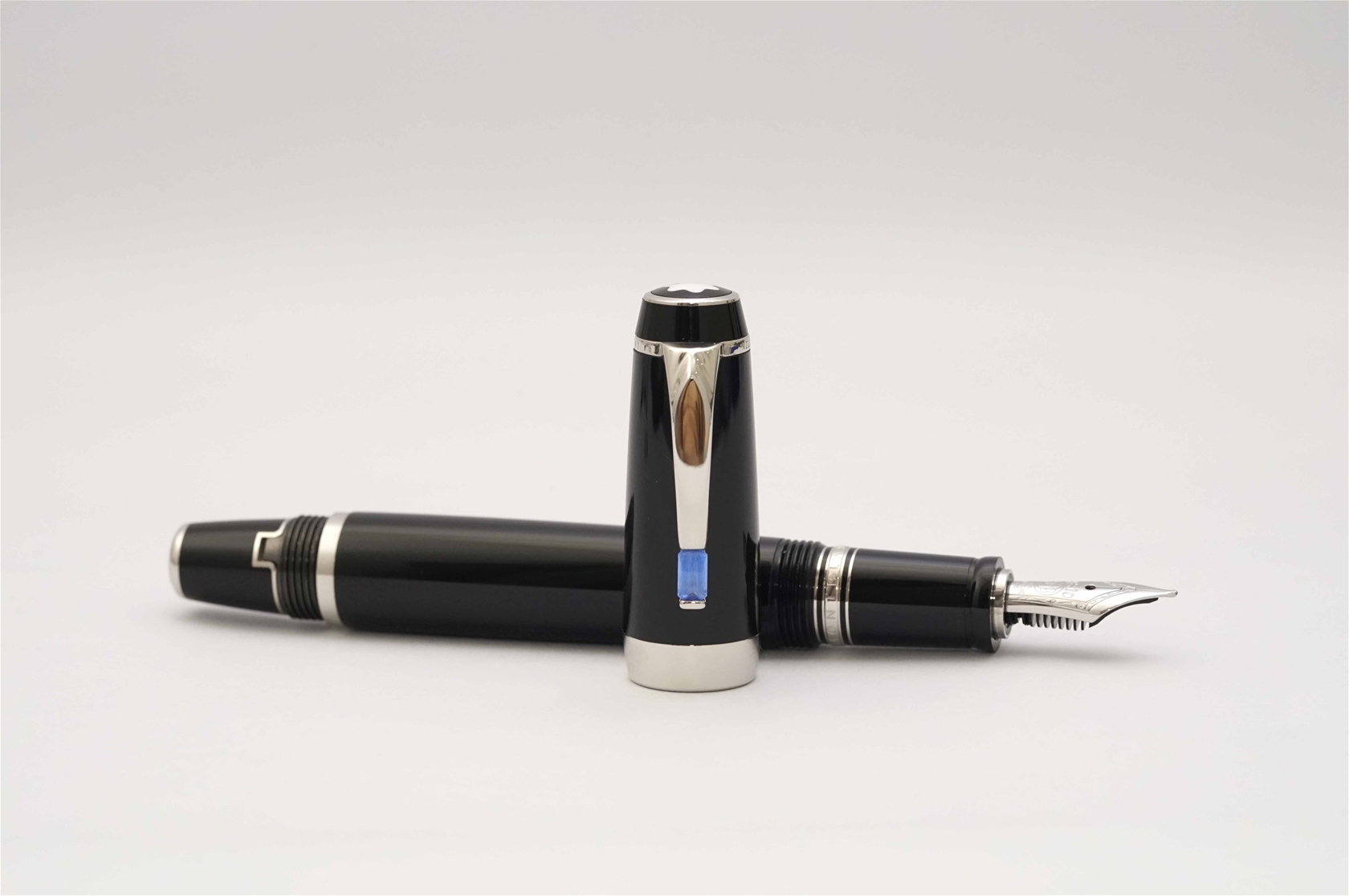 Bút máy Montblanc Boheme Bleu 14K M