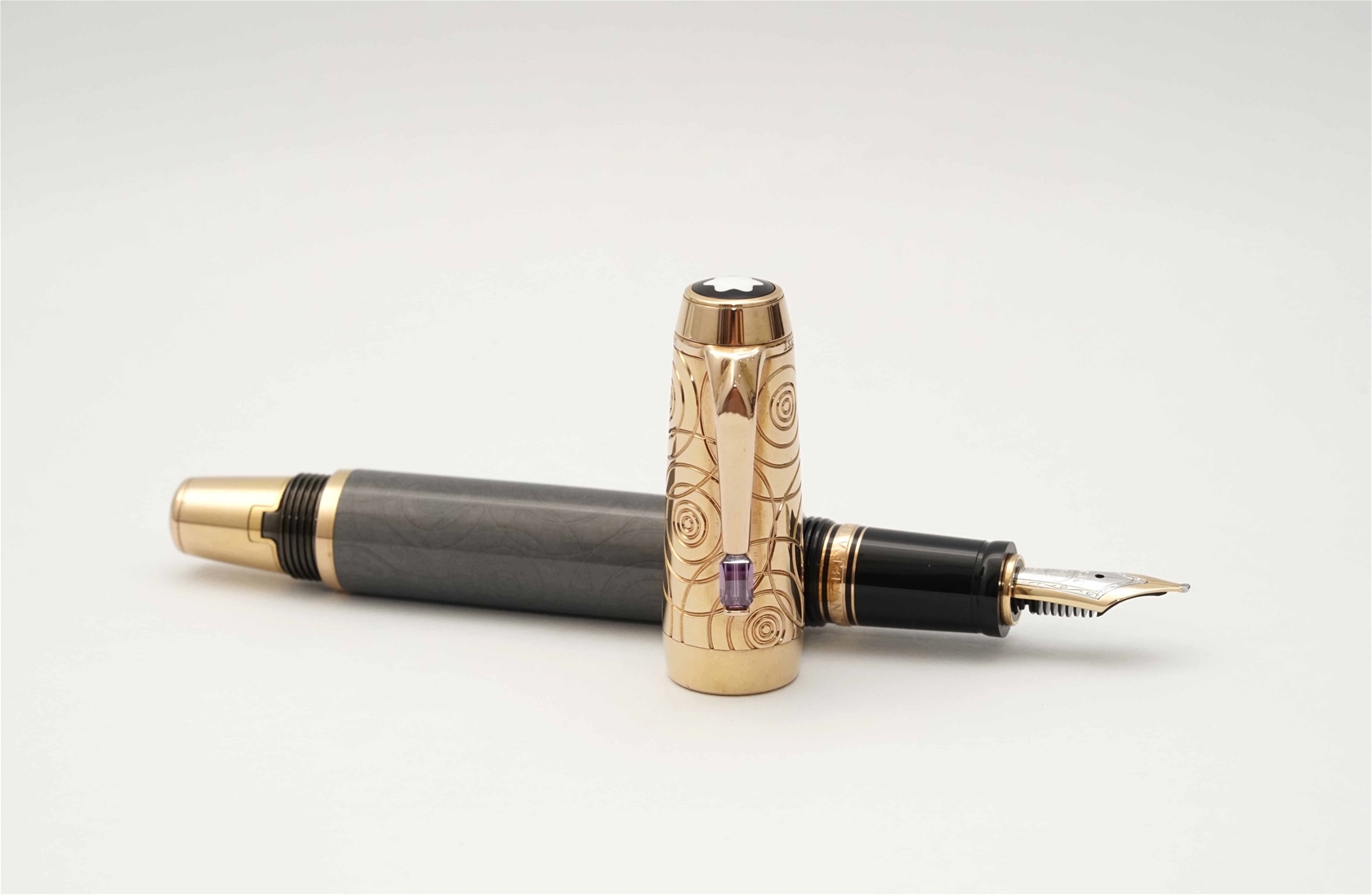 Bút máy Montblanc Boheme Pirouette Lilas 18K M