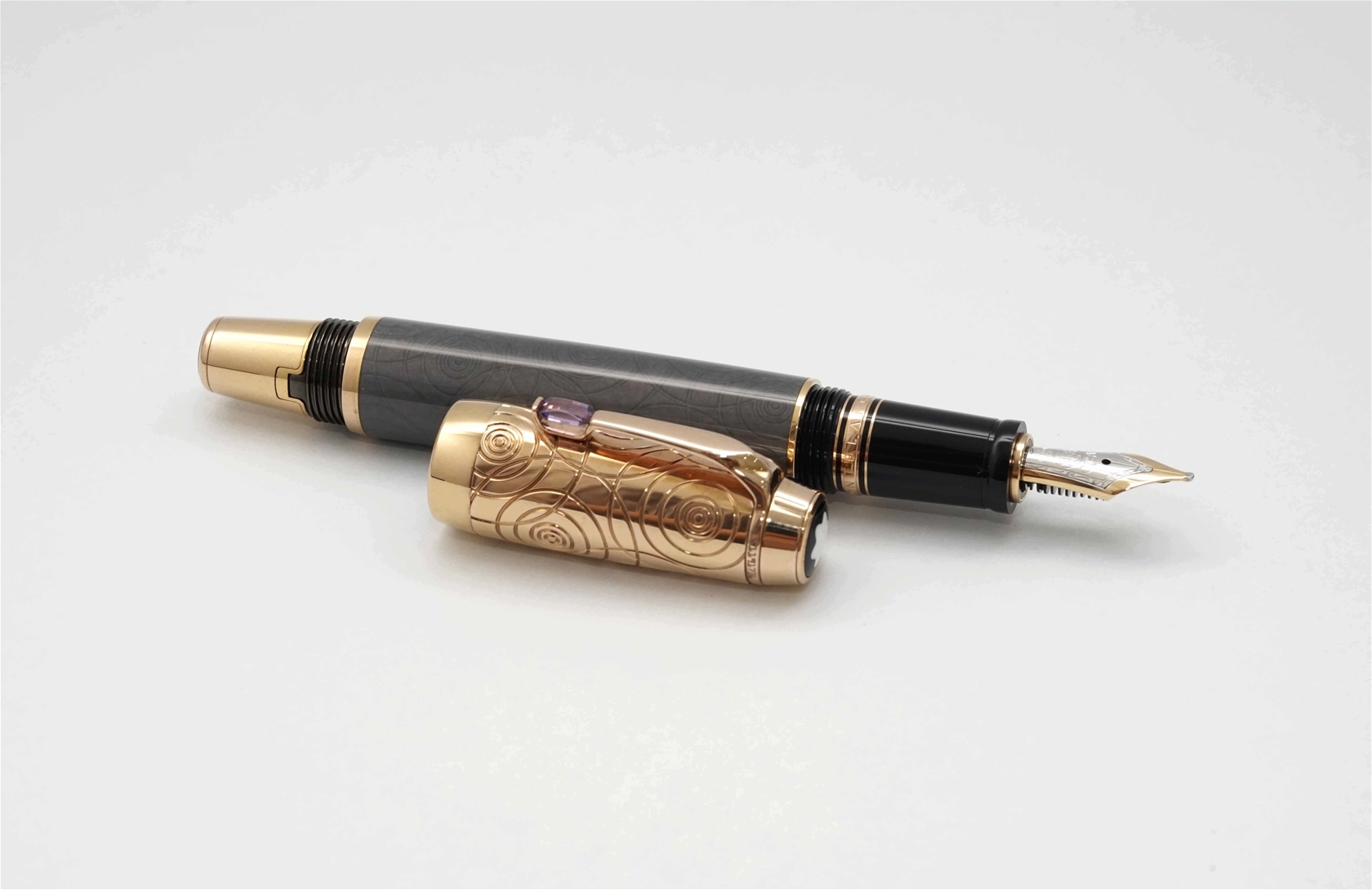 Bút máy Montblanc Boheme Pirouette Lilas 18K M