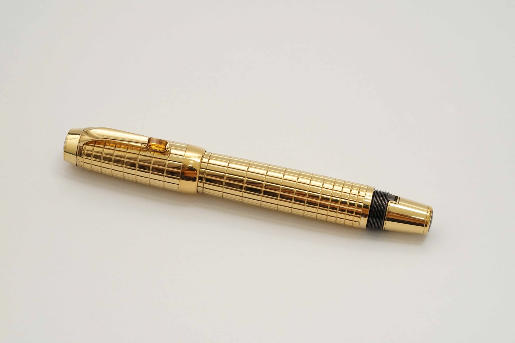 Bút máy Montblanc Boheme Solitaire Gold Plated Citrine Line 18K B 