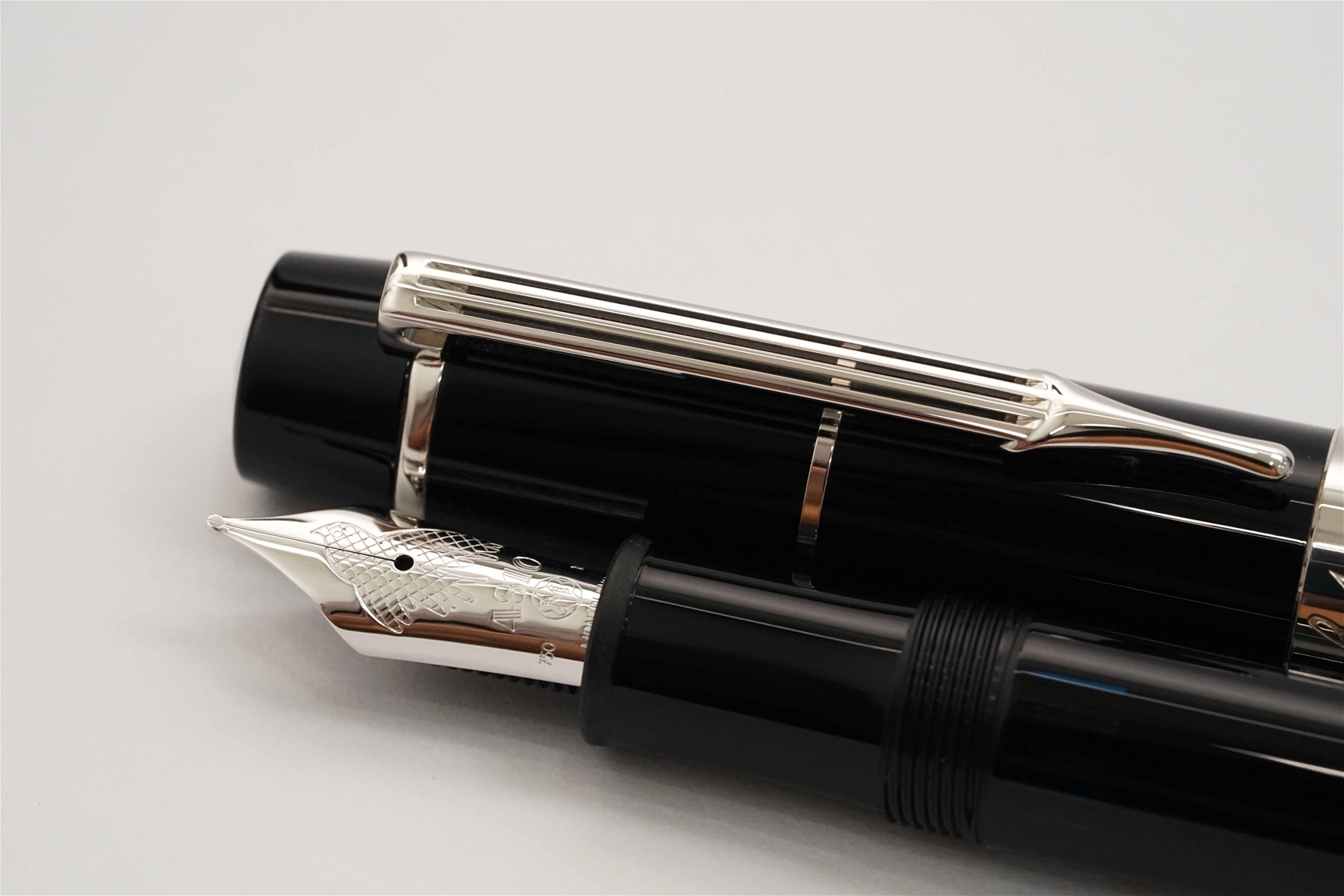 Bút máy Montblanc Donation Arturo Toscanini Special Edition 18K M