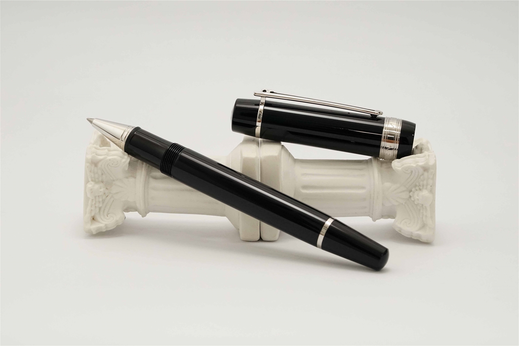 Bút bi nước Montblanc Donation Johann Strauss Special Edition Rollerball
